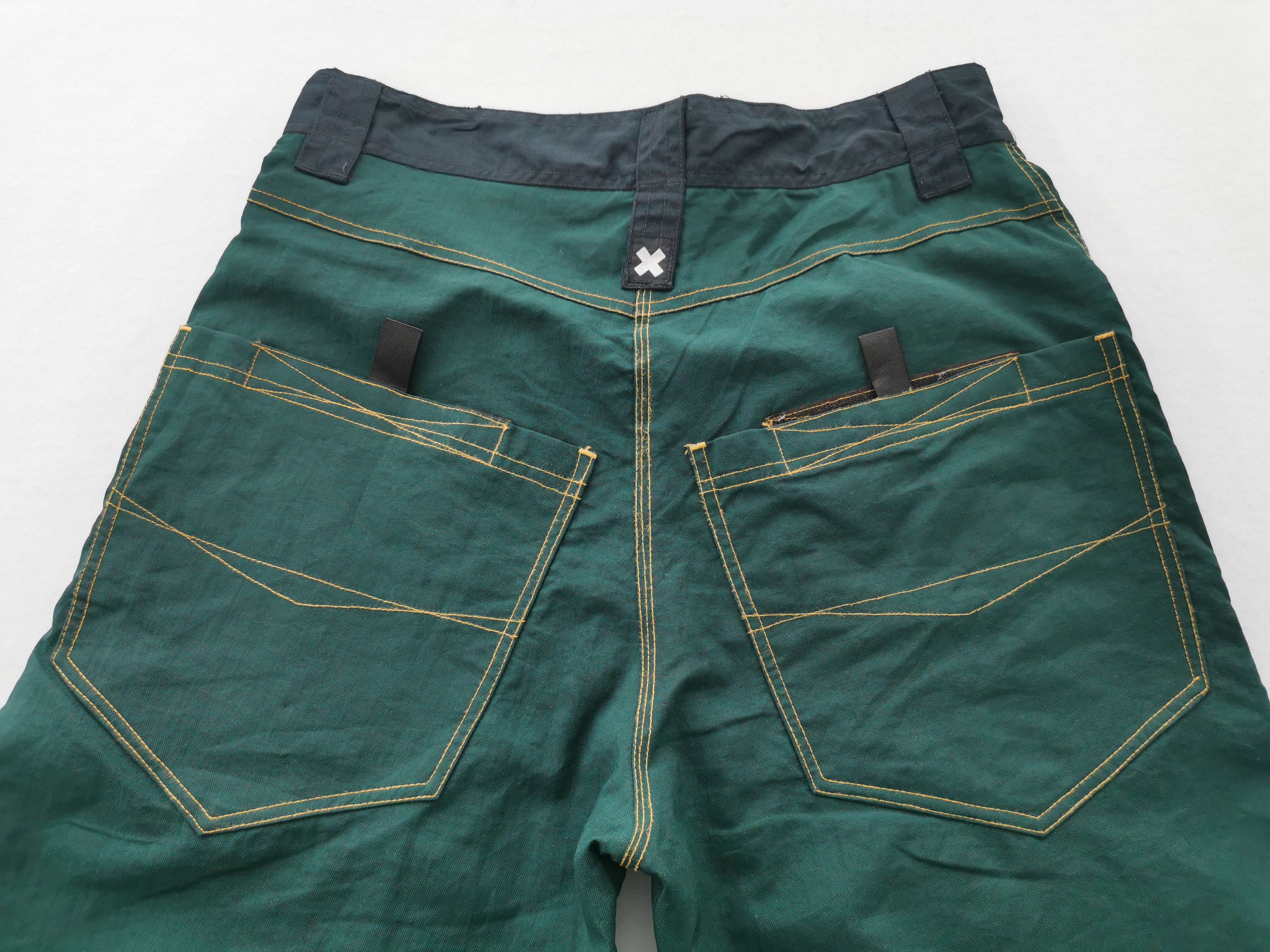 Quiksilver Vintage Quiksilver Australia Tracksuit Ski Pants Size L Size US 33 - 6 Thumbnail