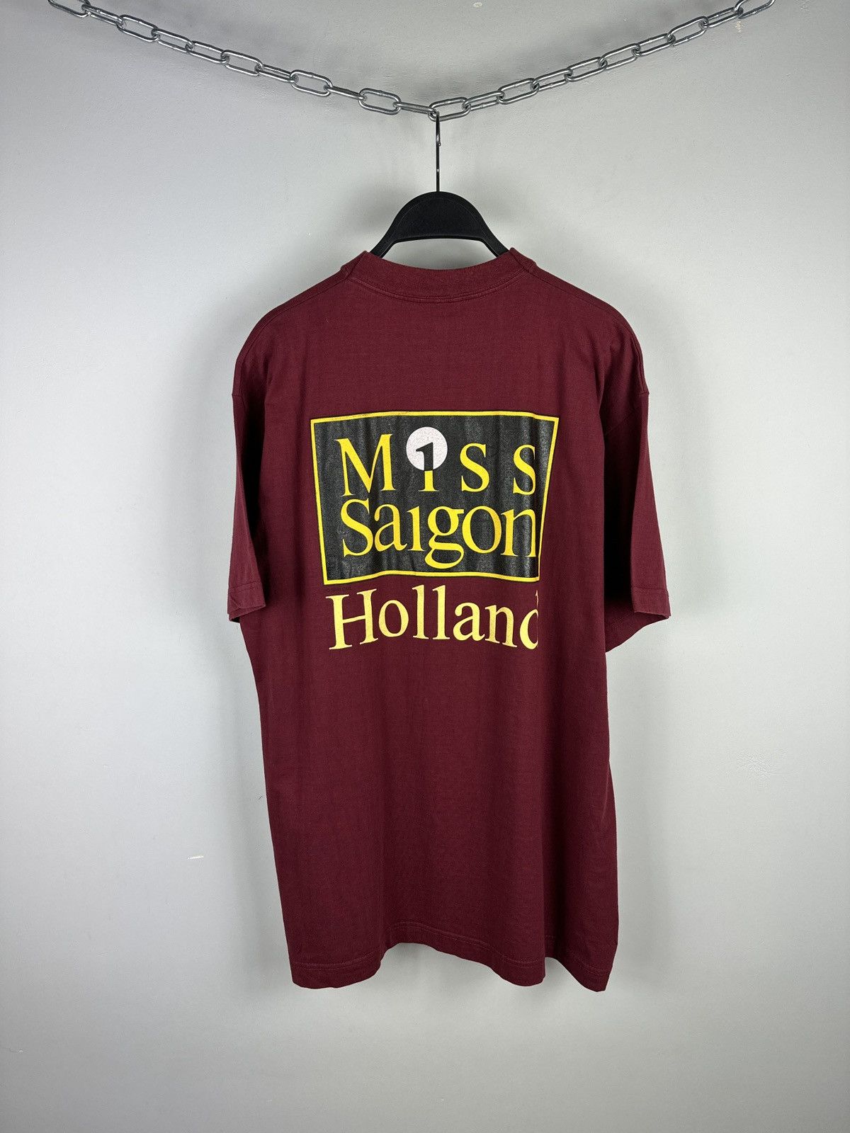 Vintage Vintage 1988 Miss Saigon Graphic Movie T-shirt Size US XL / EU 56 / 4 - 10 Thumbnail