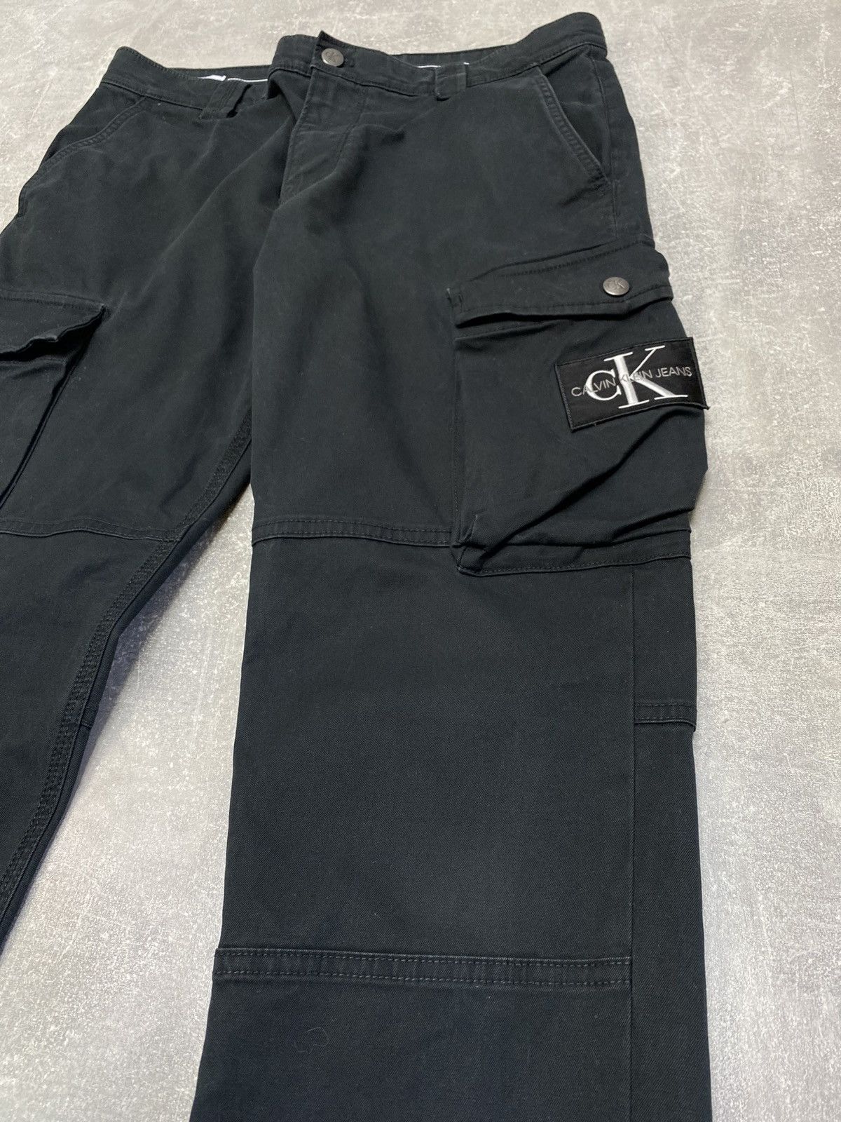 Calvin Klein × Japanese Brand × Vintage Cargo Calvin Klein Pants Pockets Trousers Black Size US 31 - 7 Thumbnail