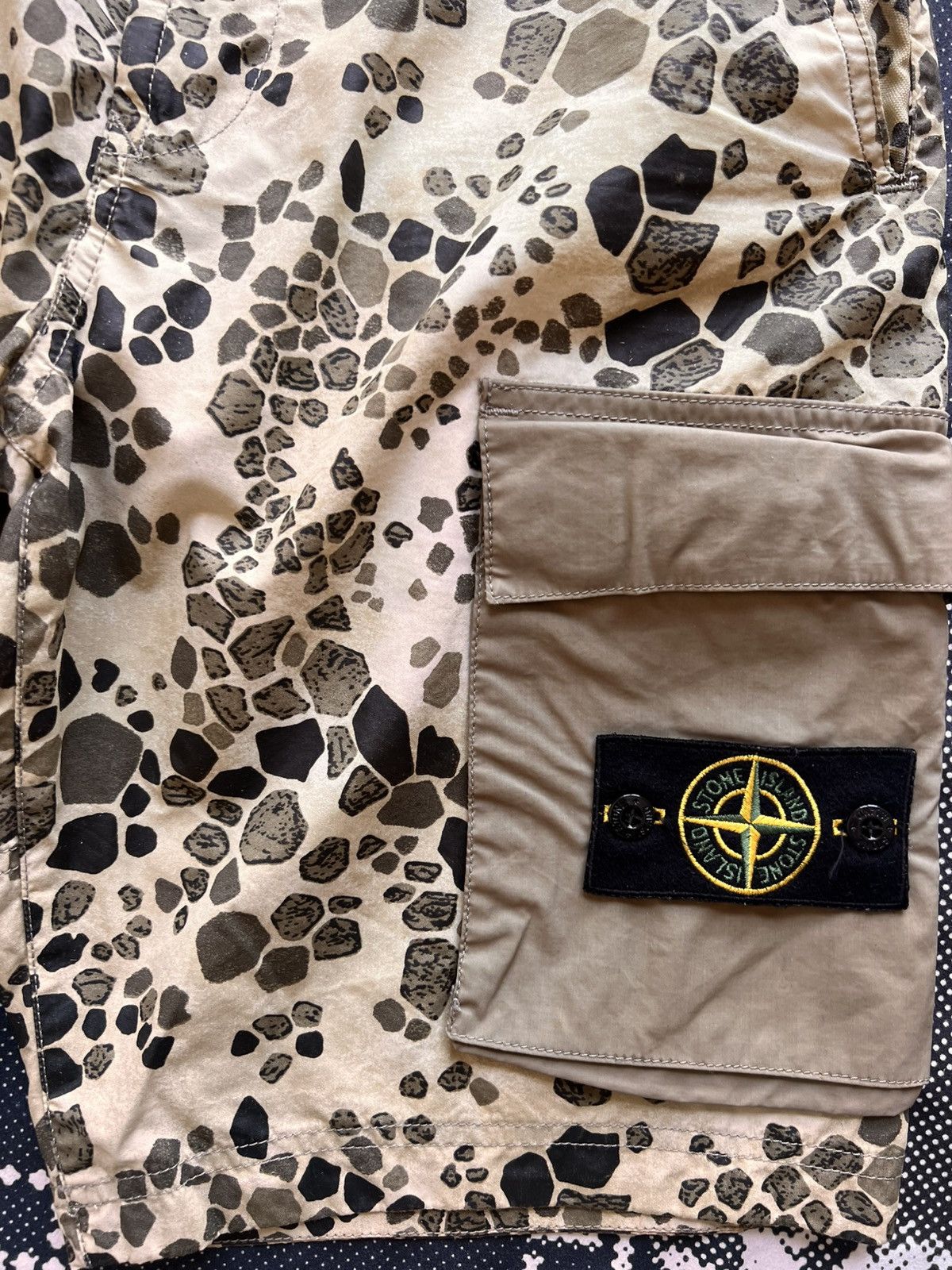 Stone Island Stone Island Alligator Camo Cargo Shorts Type RE W30 croc Size US 30 / EU 46 - 3 Thumbnail