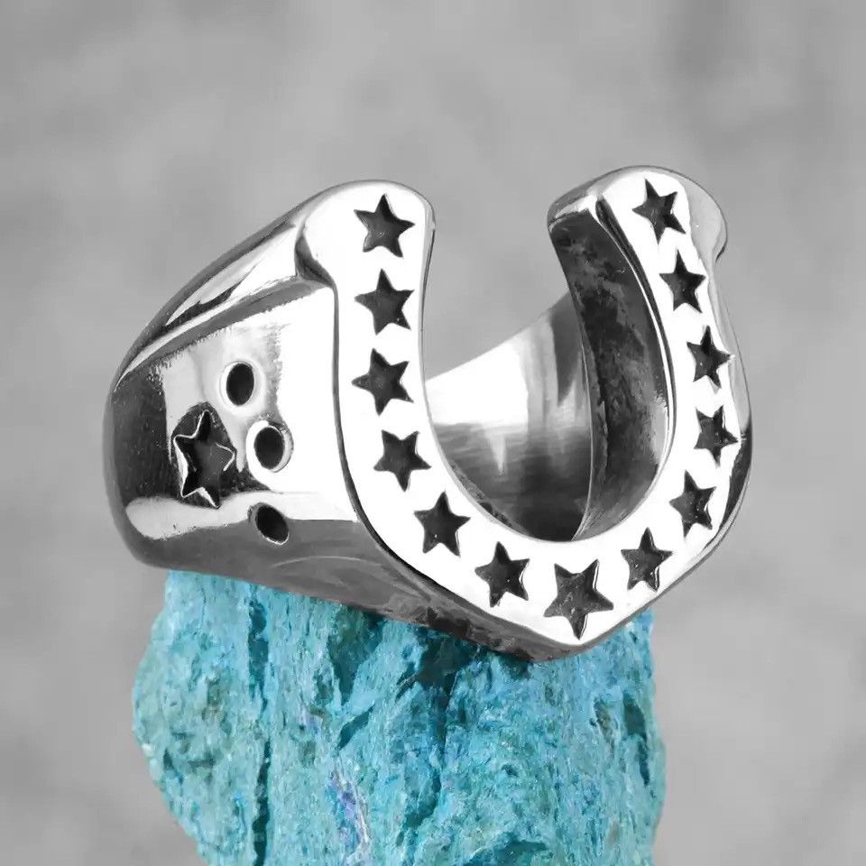 Jewelry × Vintage Horseshoe U-shaped Star Black Stainless Steel ring Size ONE SIZE - 1 Thumbnail