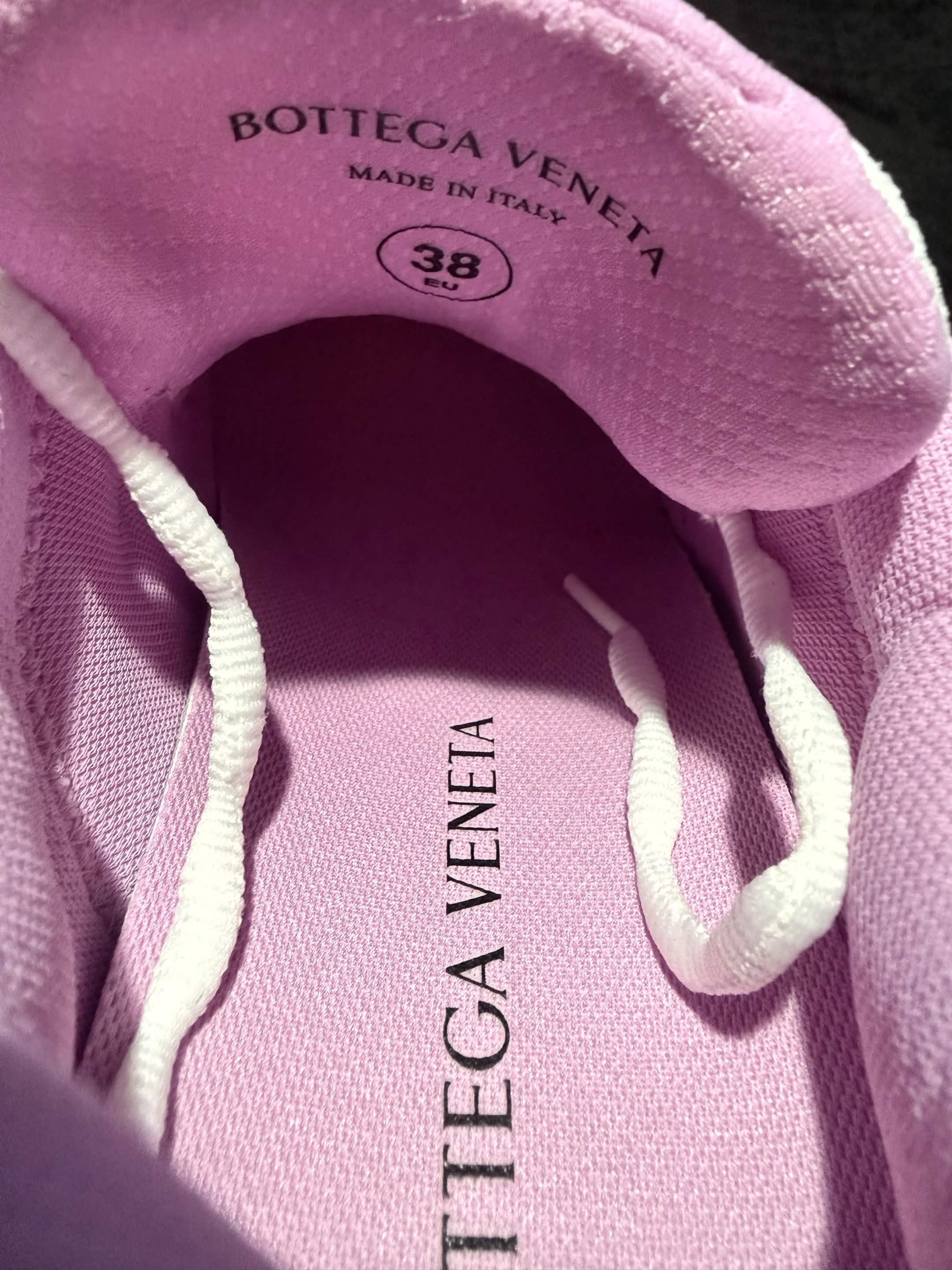 Bottega Veneta Bottega Veneta Orbit Pink Size US 7.5 / IT 37.5 - 7 Thumbnail