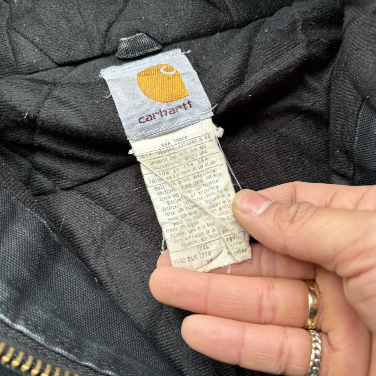 Carhartt × Vintage Vintage 90s Carhartt Black Faded Distressed Hooded Jacket Size US XXL / EU 58 / 5 - 2 Thumbnail
