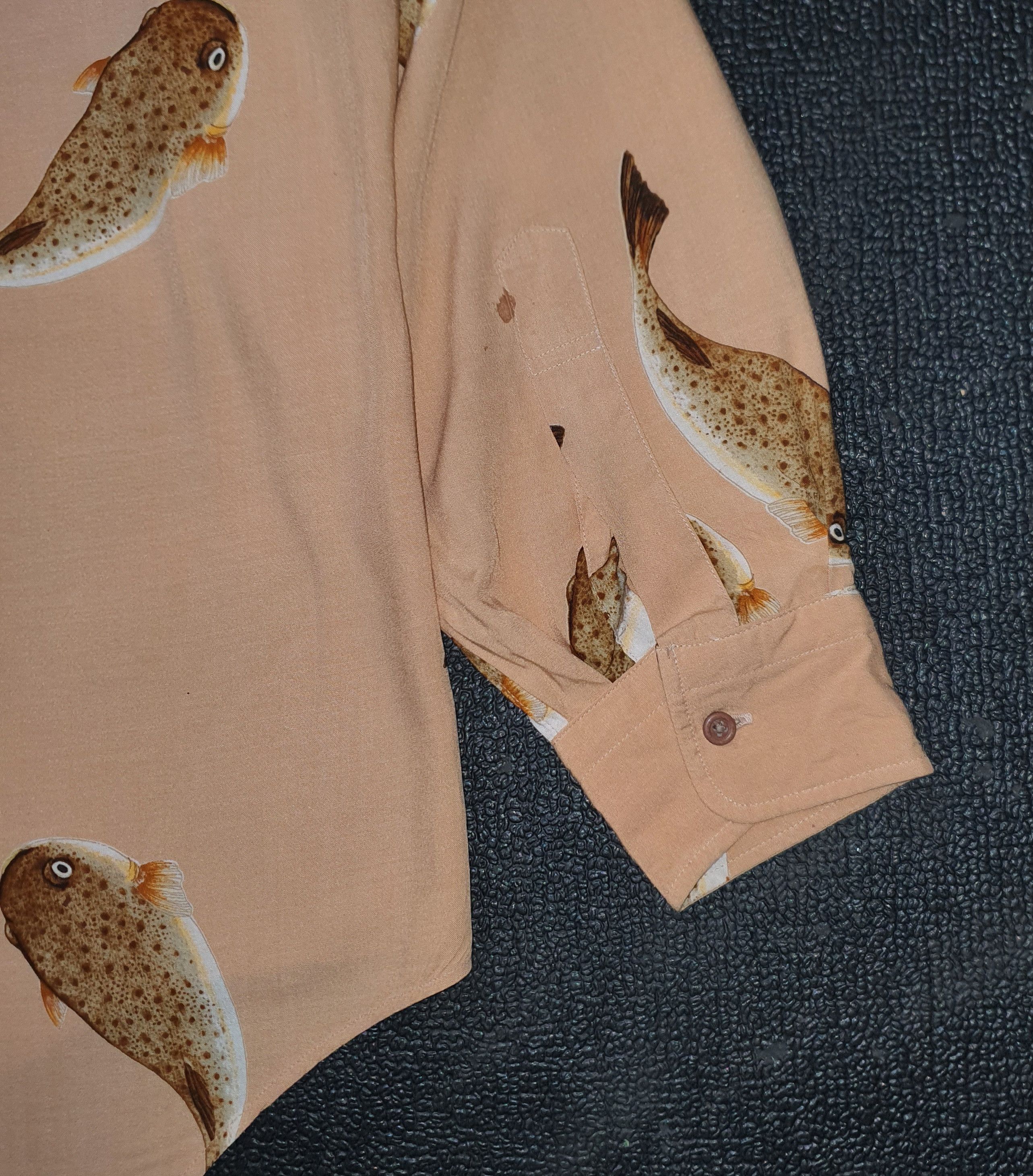 Karl Helmut Vintage Karl Helmut 1990s Puffer Fish Rayon shirt L Size US L / EU 52-54 / 3 - 2 Thumbnail