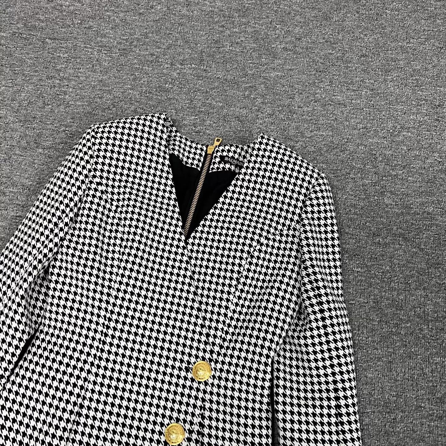 Balmain Balmain Houndstooth Gold Button Dress Coat 36 NWT Size XS / US 0-2 / IT 36-38 - 4 Thumbnail