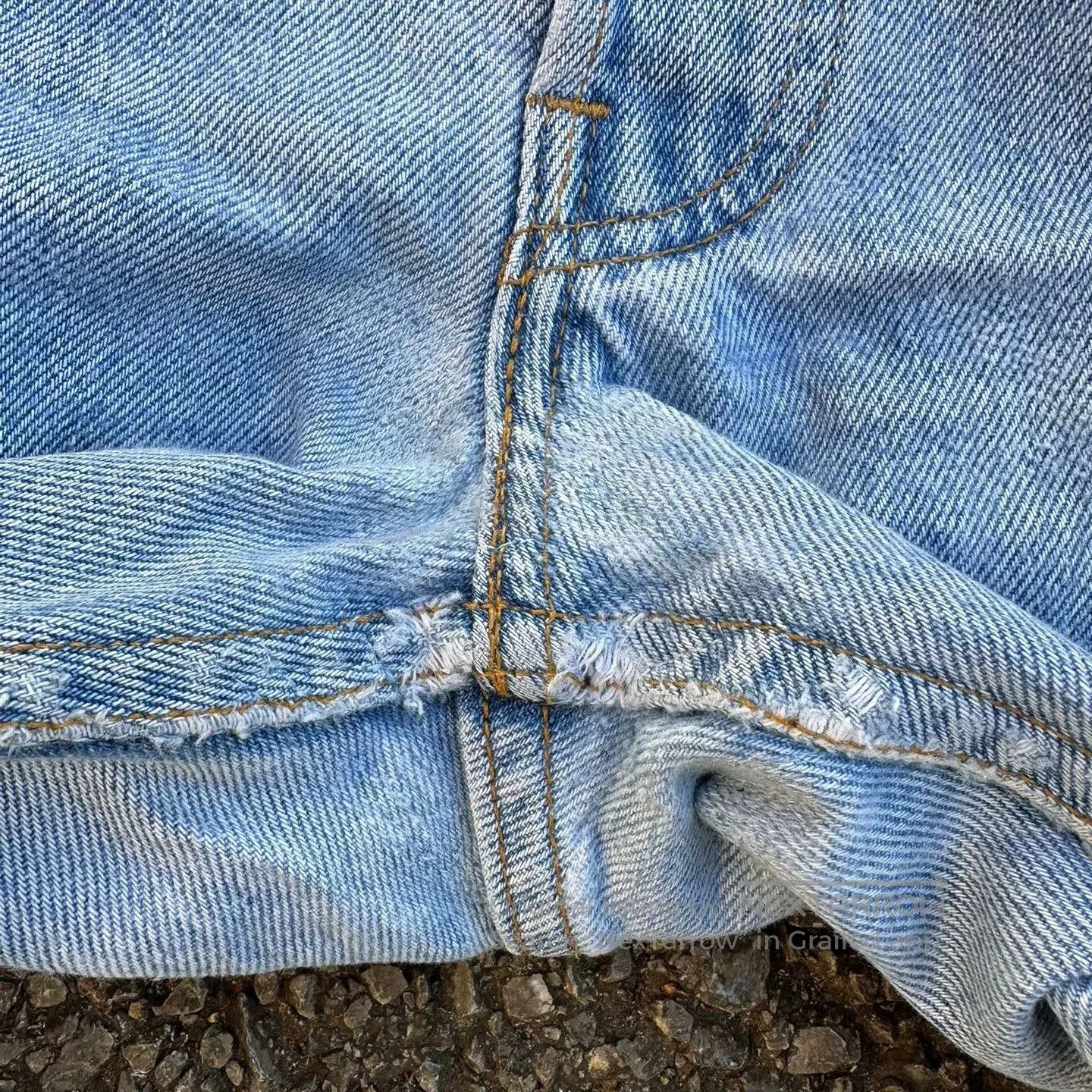 Vintage Vintage Levi's 501 90s Denim Jeans. Size US 32 / EU 48 - 3 Thumbnail