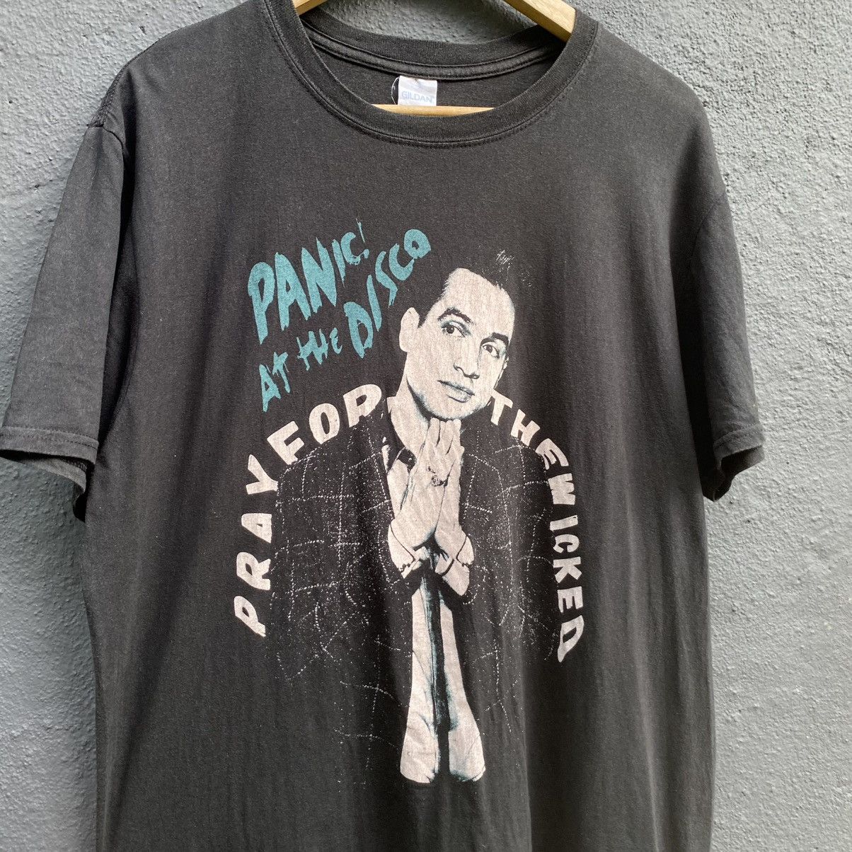 Band Tees Thrashed Faded Panic At The Disco Band Tee Size US L / EU 52-54 / 3 - 2 Thumbnail