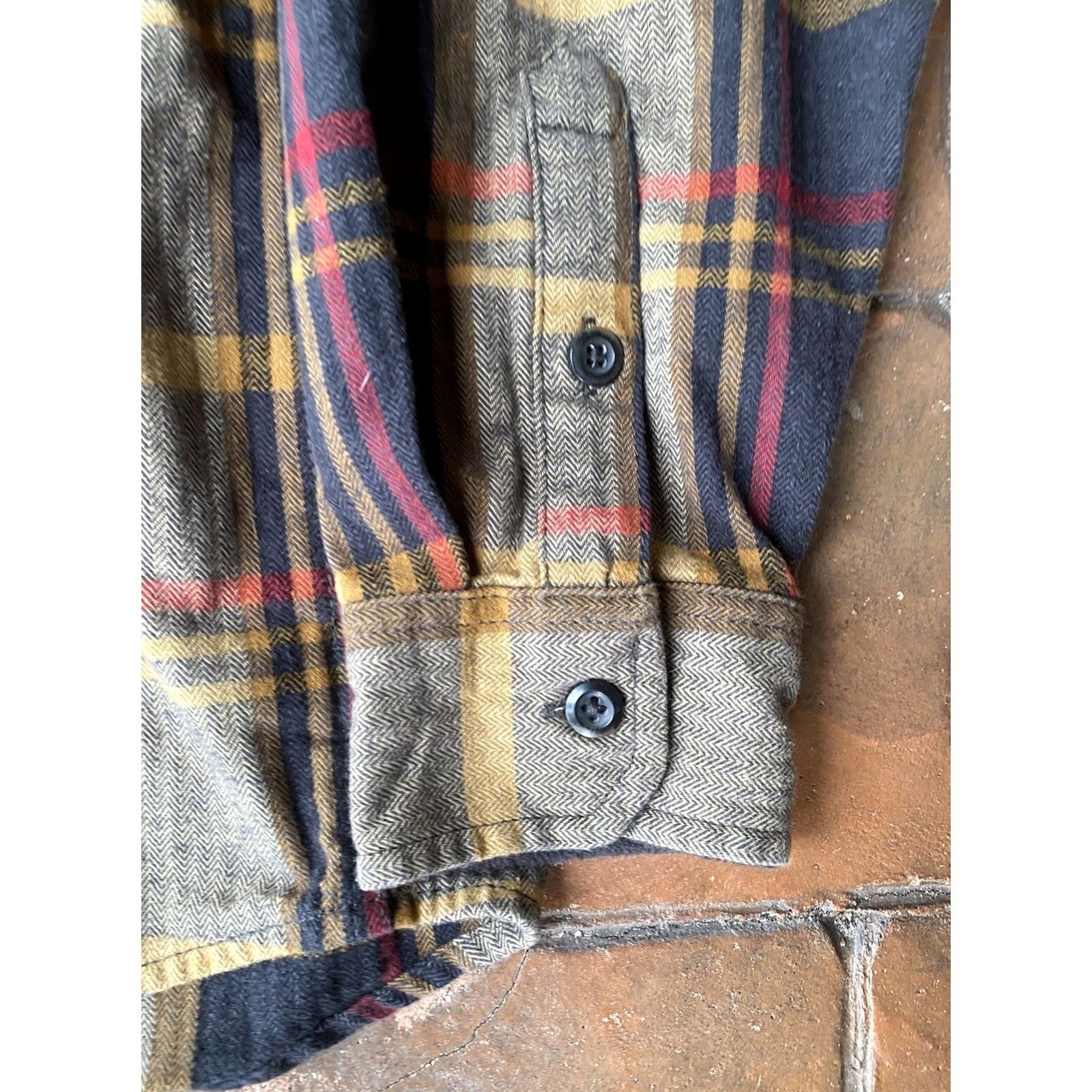 Orvis Orvis Shirt Men XL Flannel Plaid Heavyweight Button Long Sleeve Button-Up Casual Car Travel Workwear Multicolor Cotton Size US XL / EU 56 / 4 - 5 Thumbnail