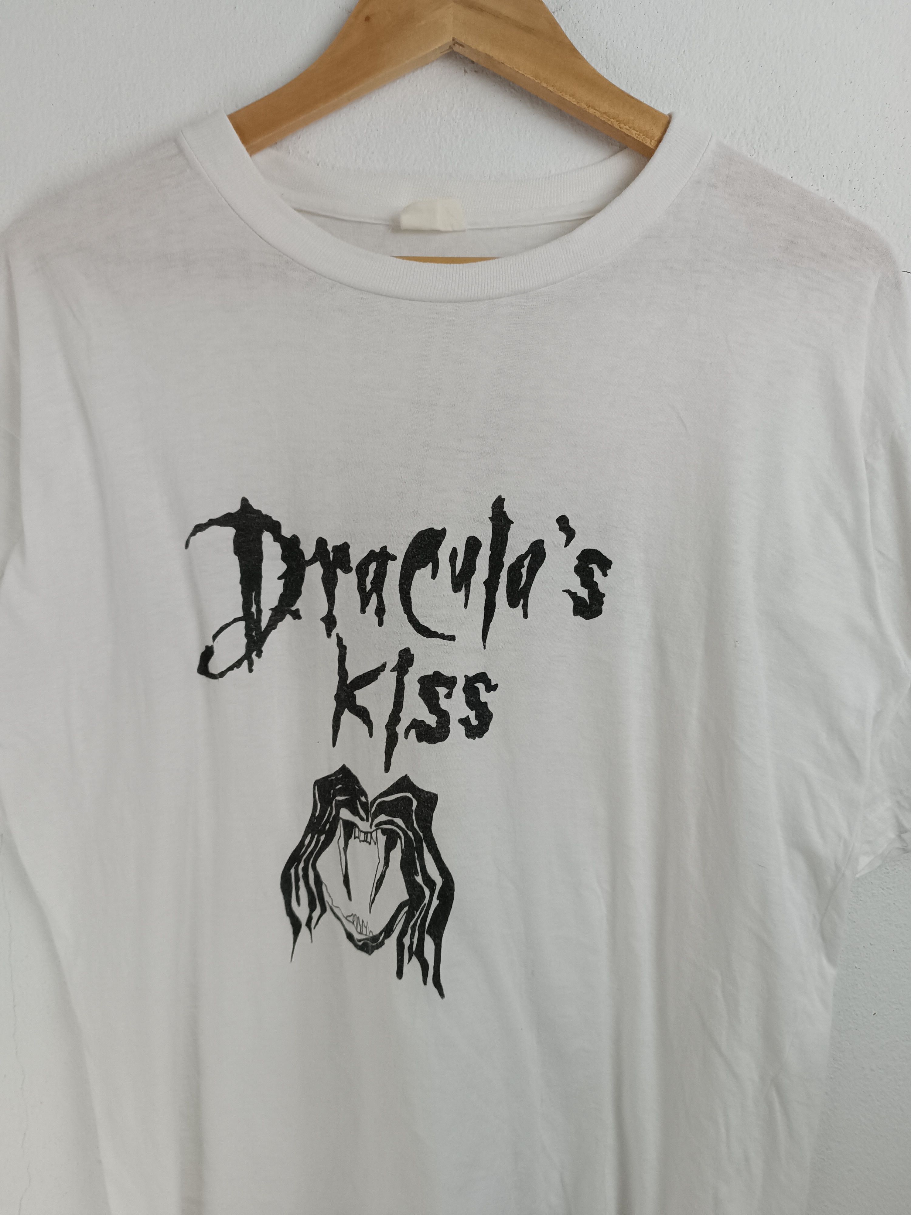 Vintage VINTAGE 90s DRACULA'S KISS BRAN CASTLE ROMANIA horror spooky Size US M / EU 48-50 / 2 - 8 Thumbnail
