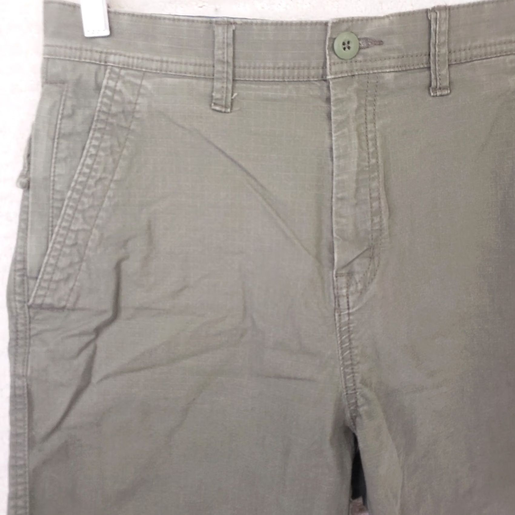Vintage Ocean & Coast Shorts Men’s 32 Green Cargo Ripstop Cotton Zip Pocket Plaid Casual Summer Fall Spring Size US 32 / EU 48 - 2 Thumbnail