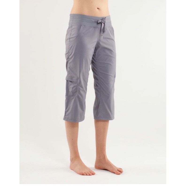 Lululemon Lululemon Fossil Gray Yoga Camp Crop Pants Size 4 With Draws Size 27" / US 4 / IT 40 - 1 Thumbnail