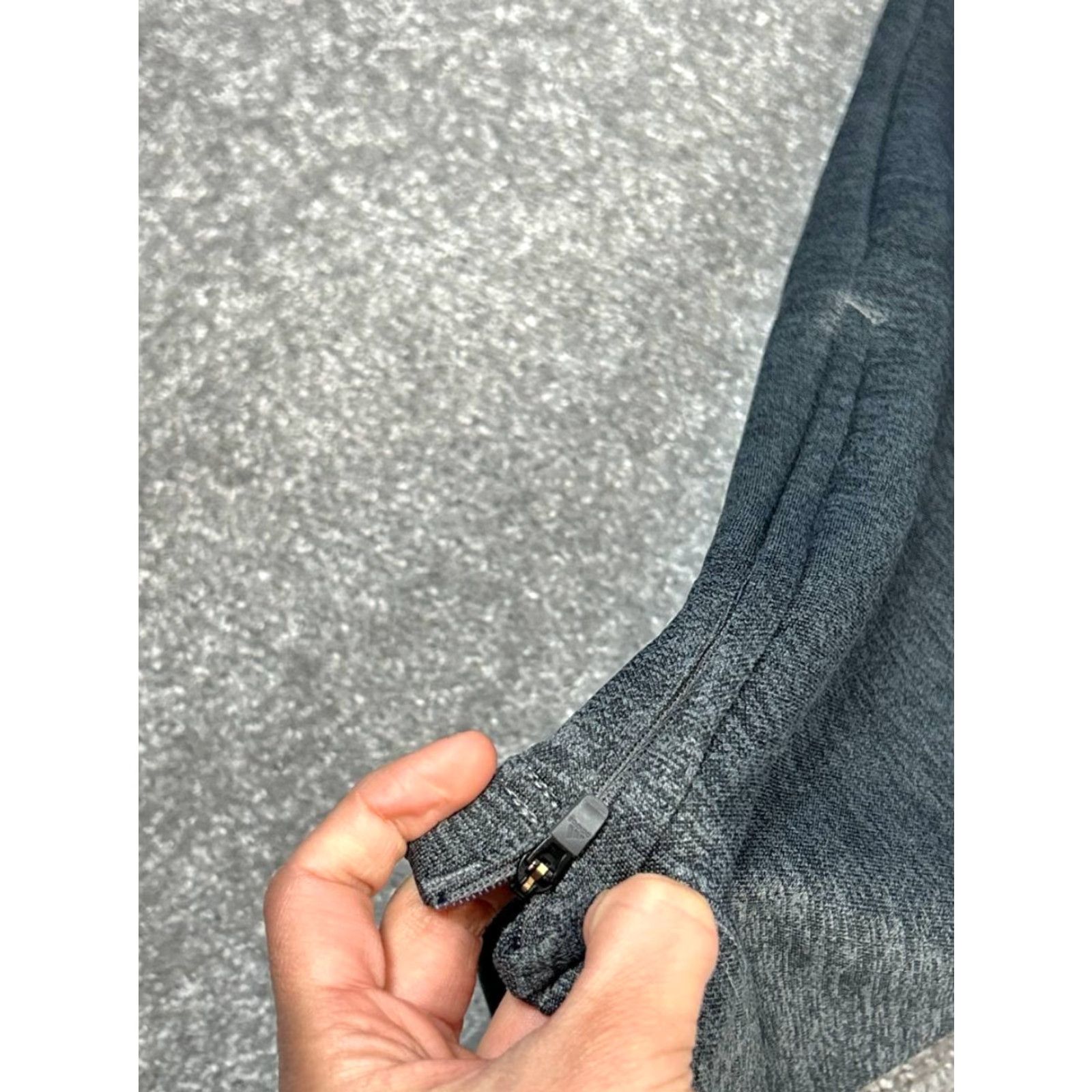 Adidas Adidas Sweatpants Mens Large Gray Fleece Lined Drawstring Ankle Zip Athleisure Size US 33 - 7 Thumbnail