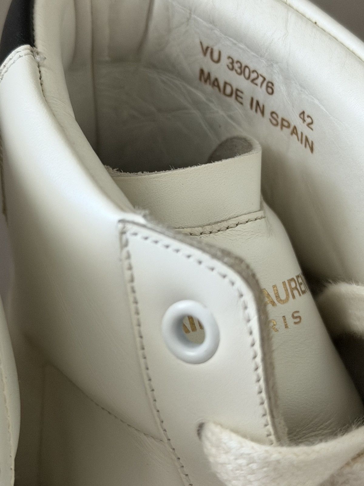Saint Laurent Paris SAINT LAURENT PARIS - WHITE HI TOP SNEAKERS Size US 9 / EU 42 - 4 Thumbnail