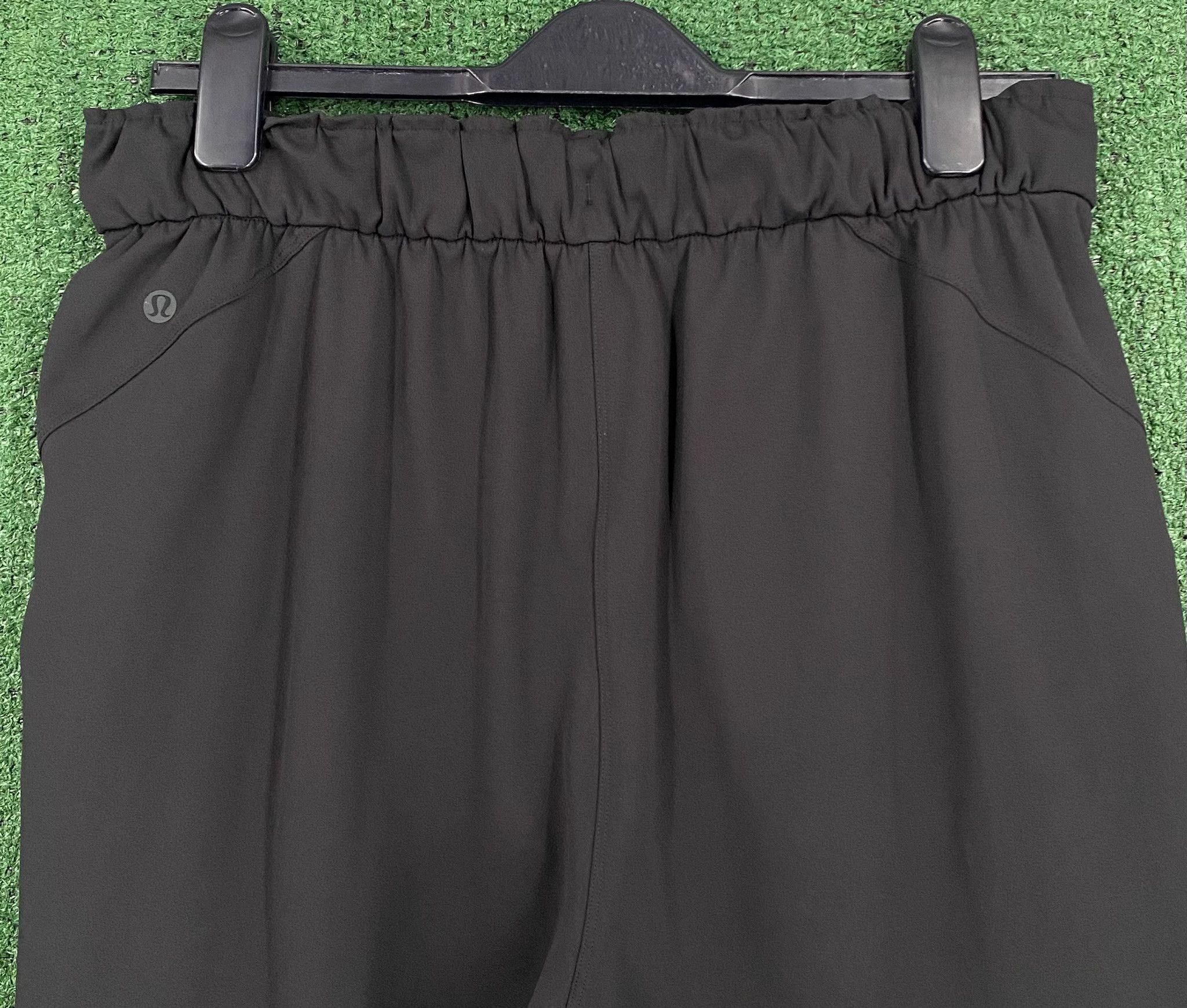 Lululemon Lululemon Keep Moving Luxtreme High Rise Black Pants 10 Size 34" / US 12 / IT 48 - 6 Thumbnail
