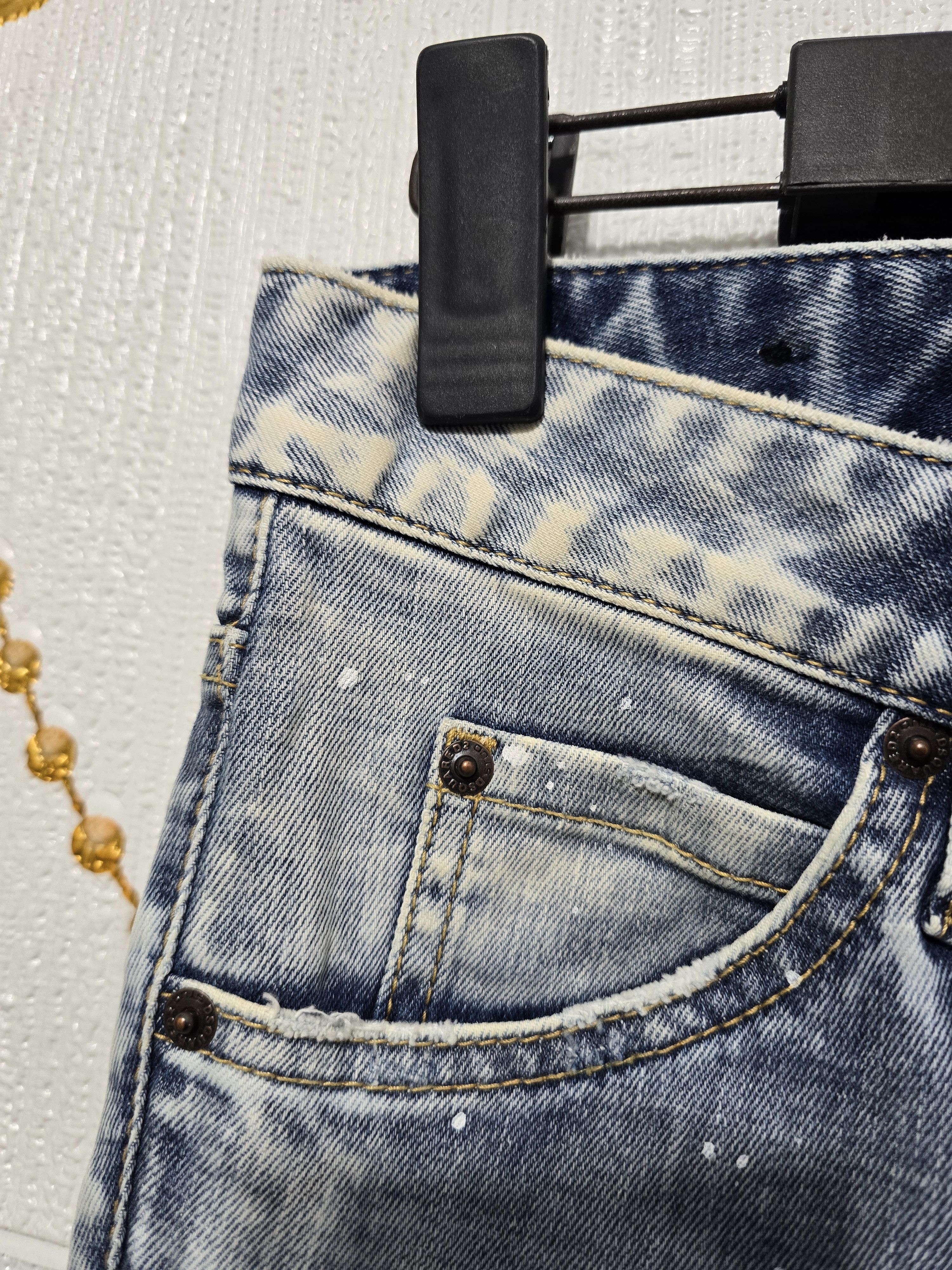 Dsquared2 DSQUARED 2 cool girl cropped jean ,size small fits also M Size 27" / US 4 / IT 40 - 4 Thumbnail