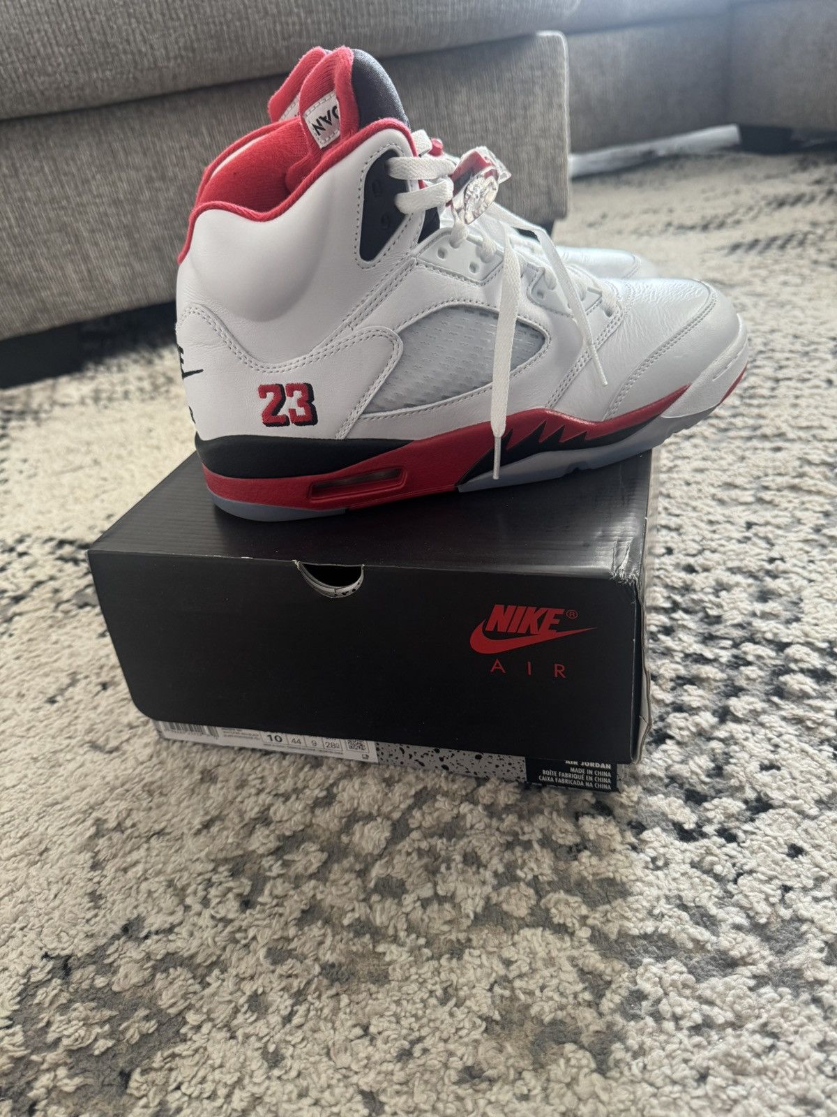 Jordan Brand Air Jordan V ‘Fire Red’ Size US 10 / EU 43 - 8 Thumbnail