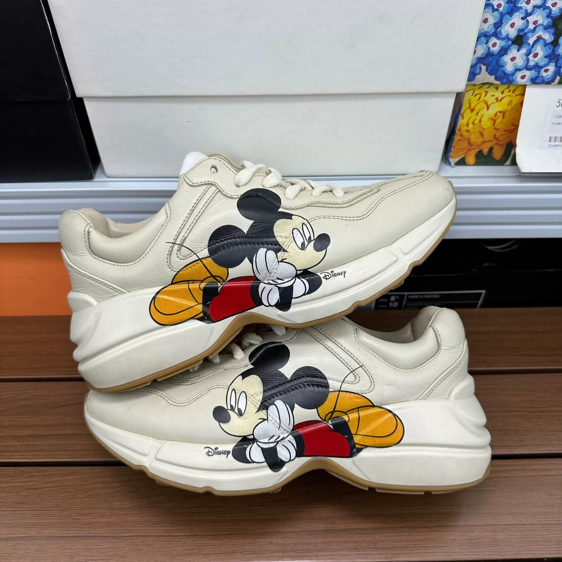 Gucci Gucci Printed Beige Lowtop Sneakers it_37-5 Women Size US 7.5 / IT 37.5 - 1 Thumbnail