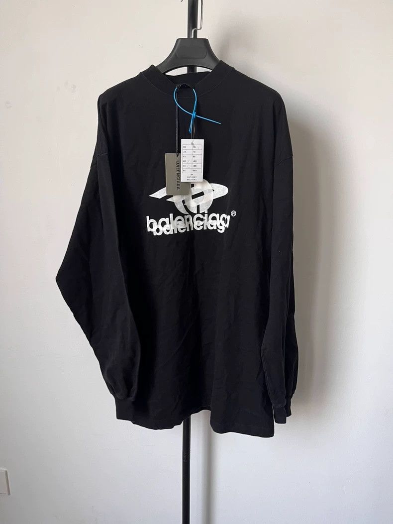 Balenciaga Balenciaga Phantom Overlap Logo Sweatshirt - dmc Size US M / EU 48-50 / 2 - 1 Thumbnail