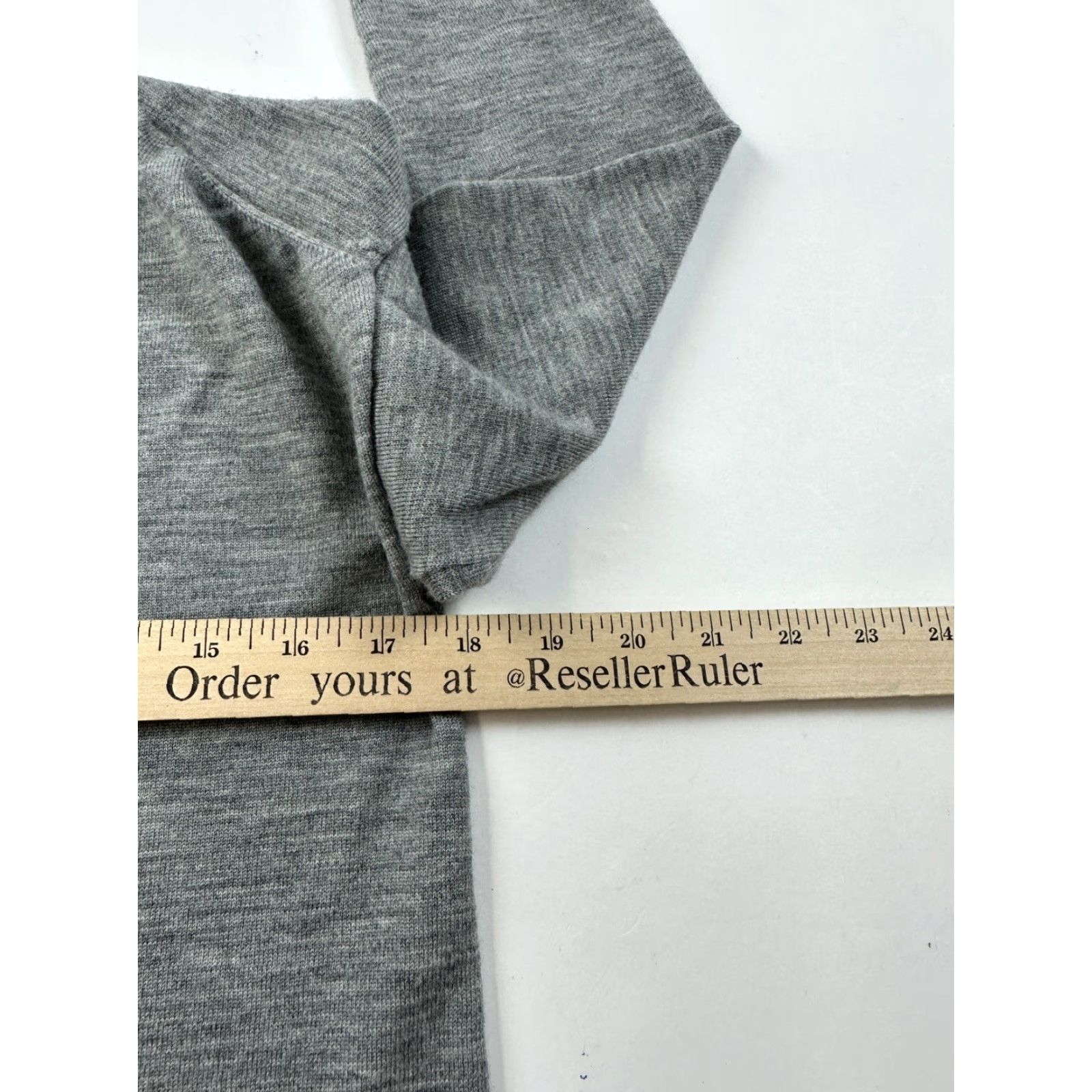 J.Crew J.Crew Sweater Women’s Small Gray Wool Blend Cable-Knit Pullover Long Sleeve Size S / US 4 / IT 40 - 7 Thumbnail