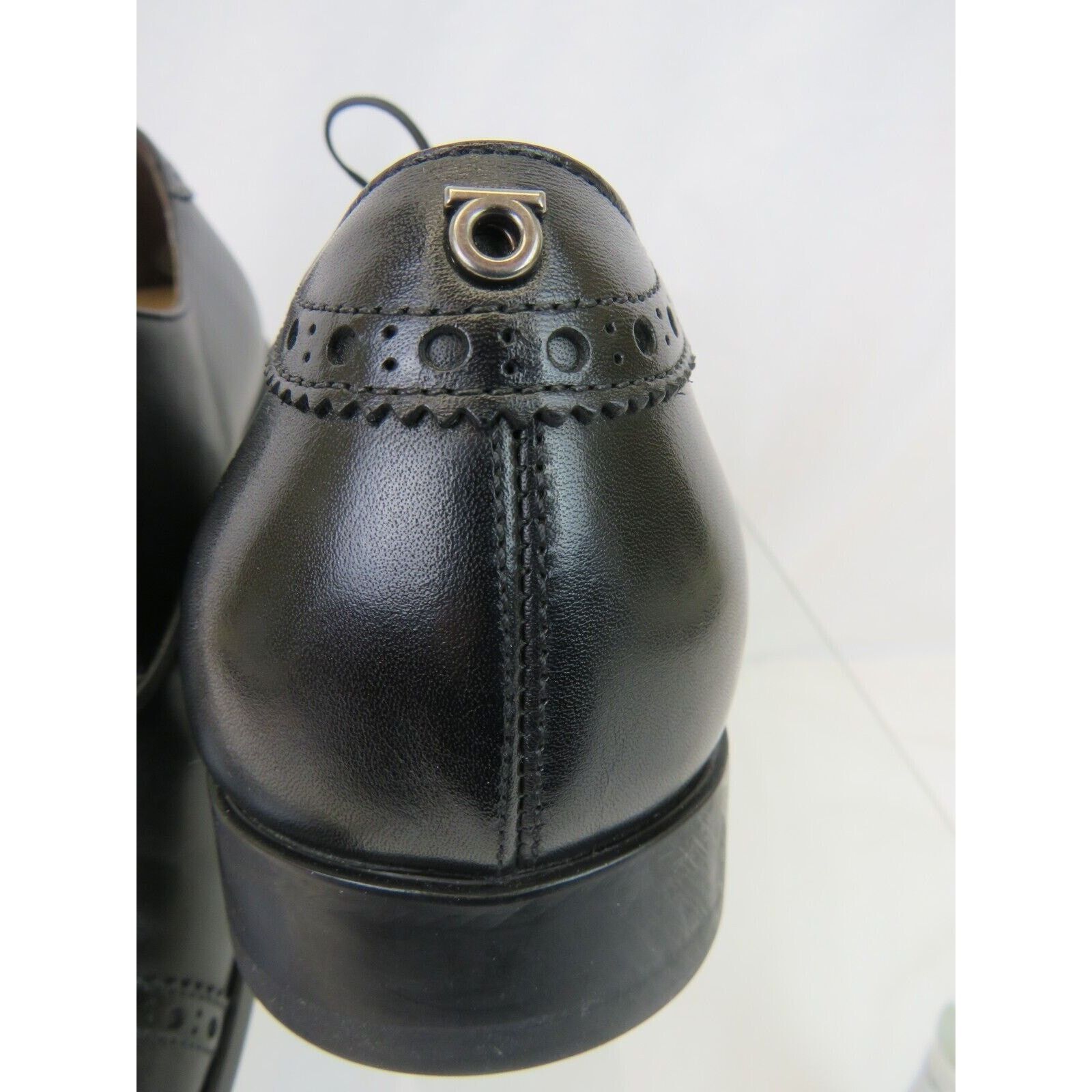 Salvatore Ferragamo FERRAGAMO BOSTON BLACK BROGUE LEATHER GANCINI OXFORDS 10 EE Size US 11 / EU 44 - 3 Thumbnail