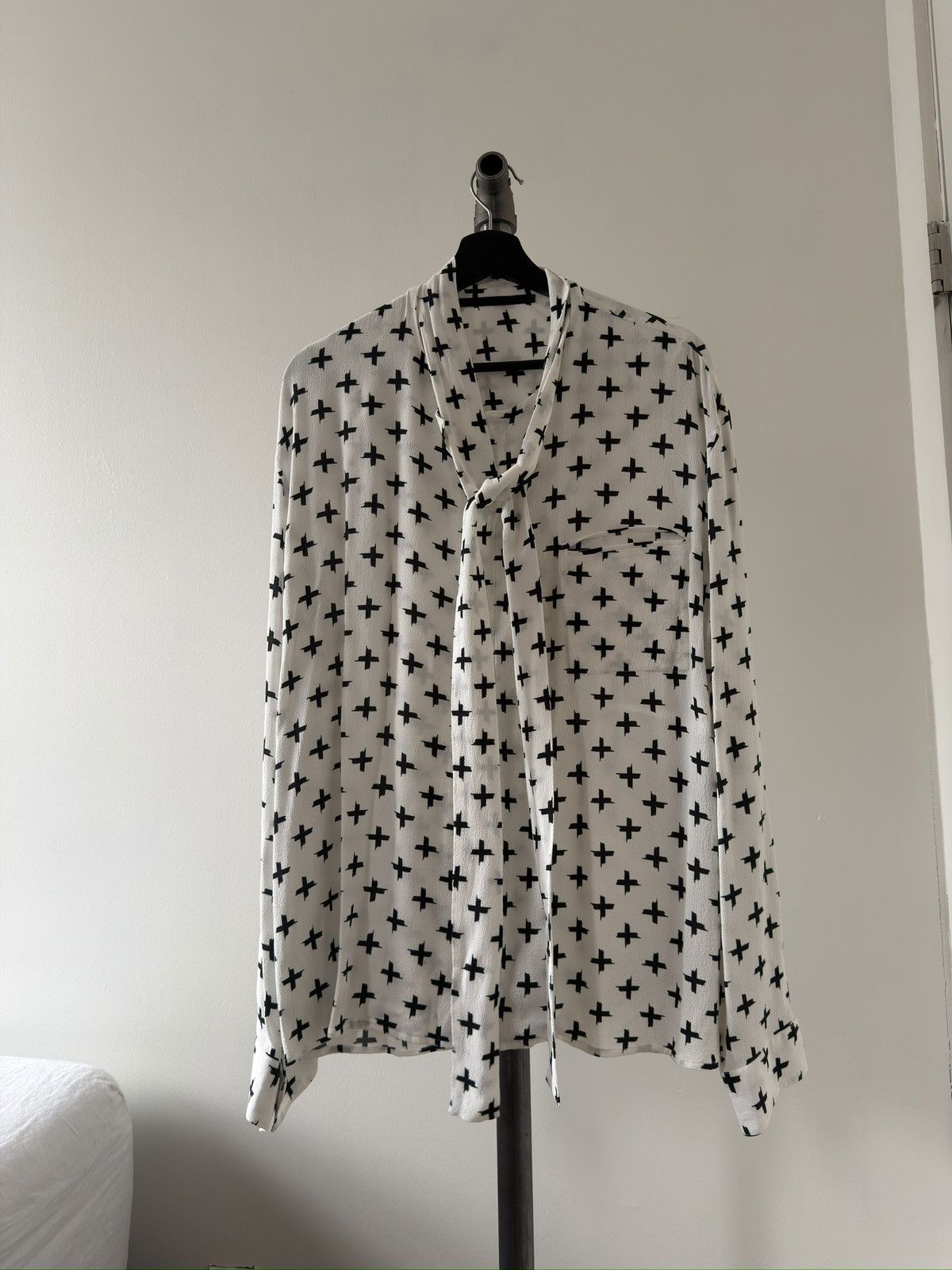 Haider Ackermann SS16 Cross-Print Tied-Neck Shirt Size US S / EU 44-46 / 1 - 1 Thumbnail