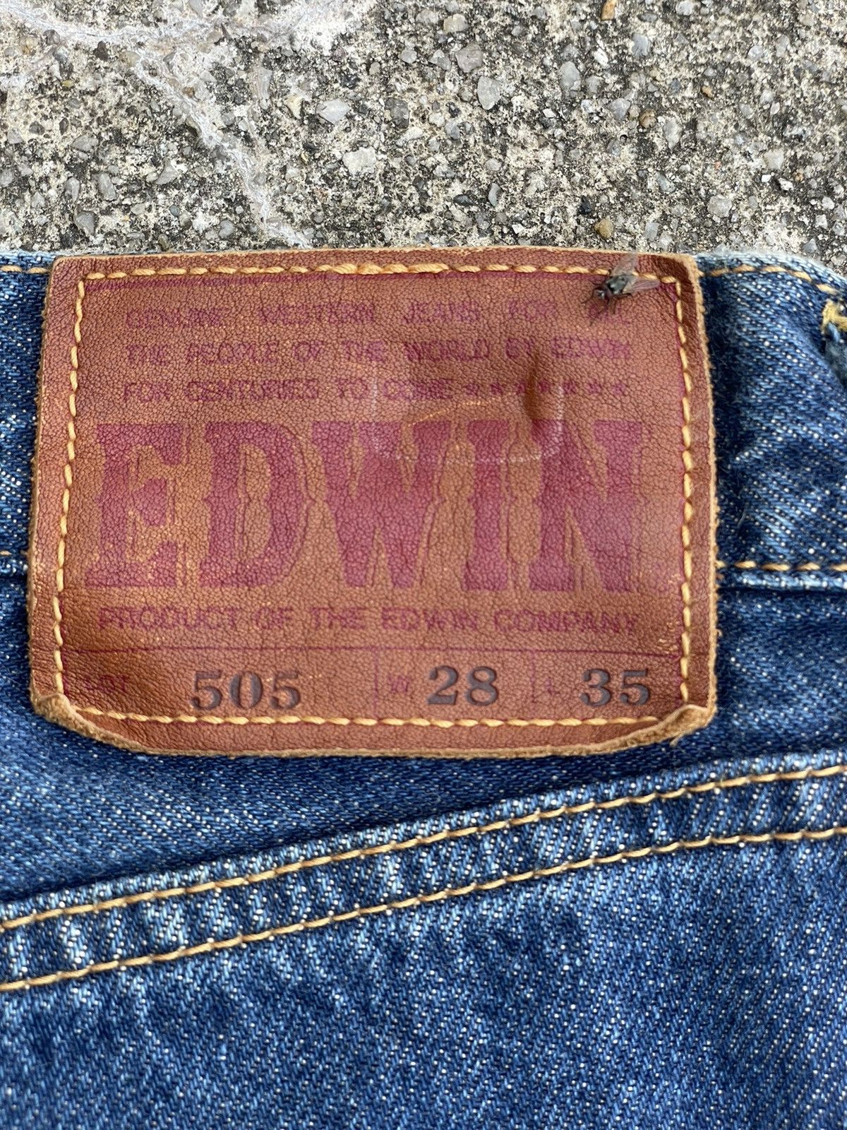 Edwin Vintage Rare Button Edwin 505 Selvedge (J23-11) Size US 28 / EU 44 - 13 Thumbnail