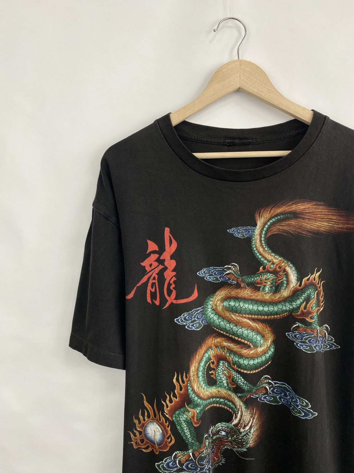 Japanese Brand 🇯🇵☯️ Vintage 90s Yin Yang Dragon Japan Style T-Shirt Size US XL / EU 56 / 4 - 2 Thumbnail