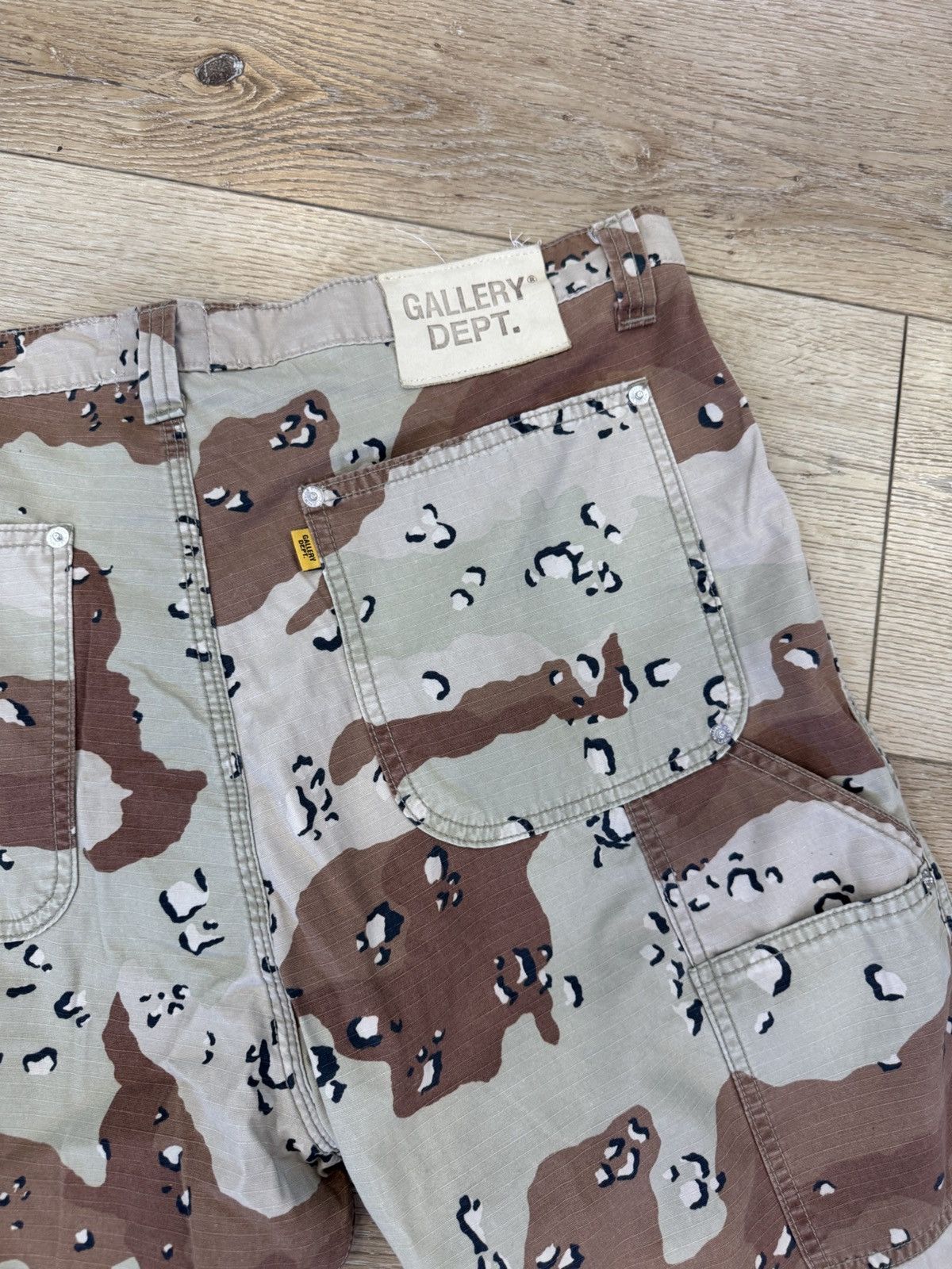Gallery Dept. Gallery Dept Carpenter Camo Chocolate Chip Pants Size US 40 / EU 56 - 7 Thumbnail