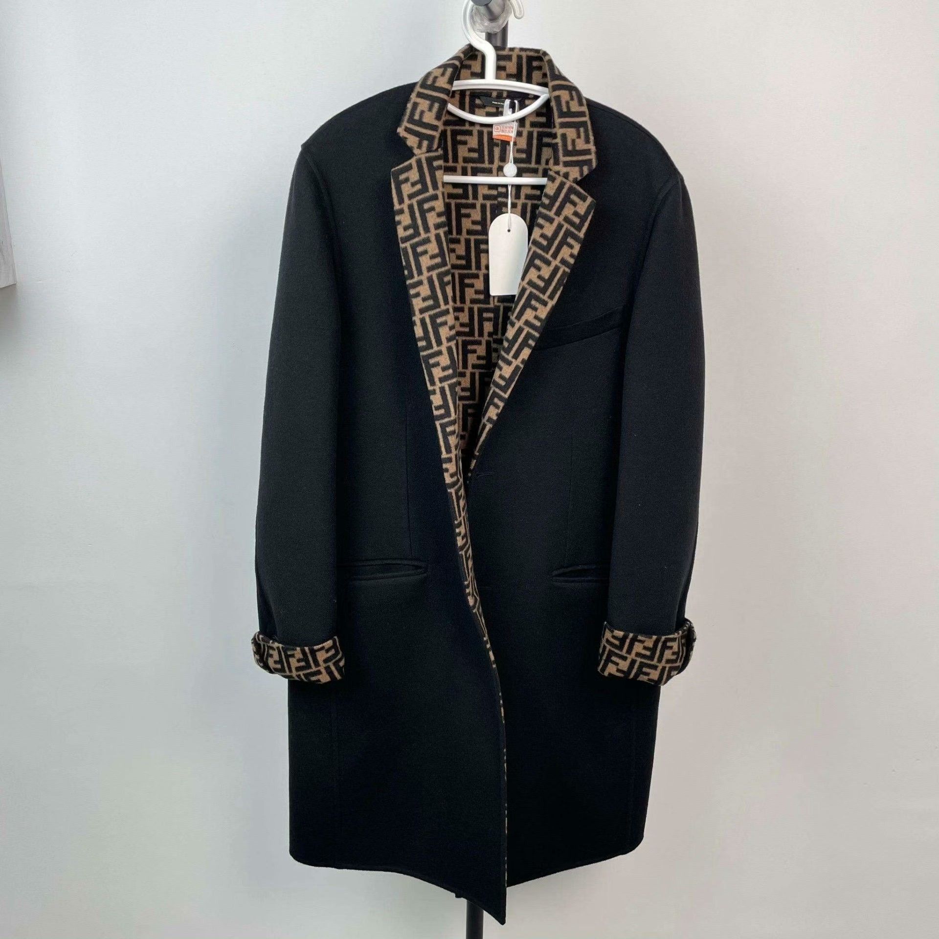 Fendi Fendi Black Heavy Coat 50 Men Size US XL / EU 56 / 4 - 1 Thumbnail