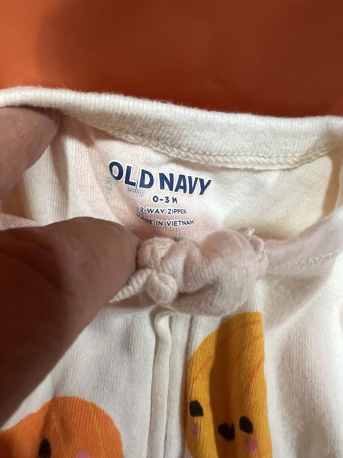 Old Navy Old Navy Infant 0 3 Months 2 way zip pajamas Squash Pumpkins Size ONE SIZE - 3 Thumbnail