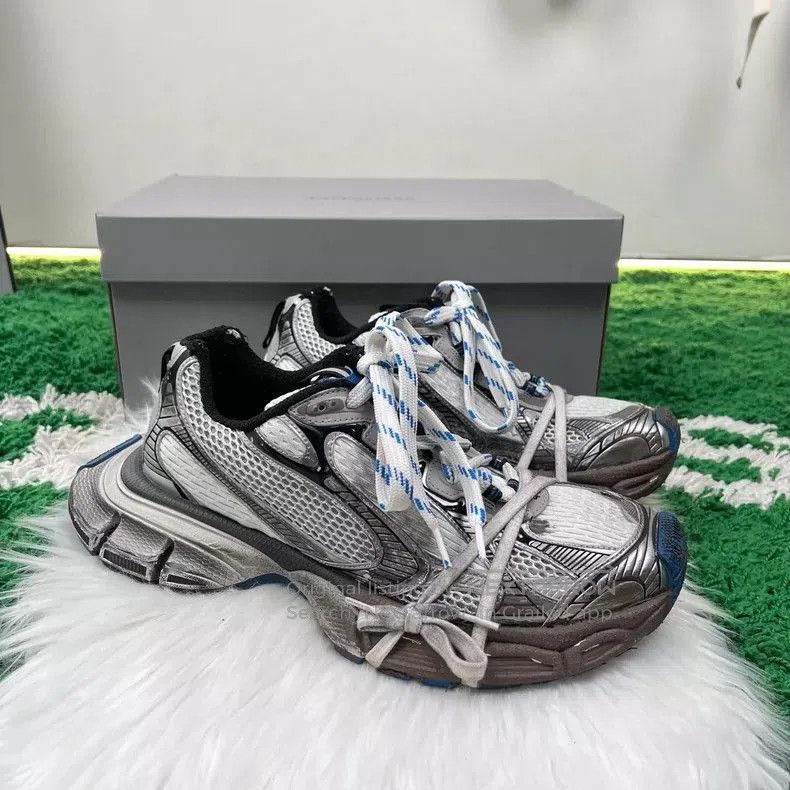 Balenciaga Balenciaga Blue and White Sneakers 3XL. Size US 10.5 / EU 43-44 - 4 Thumbnail