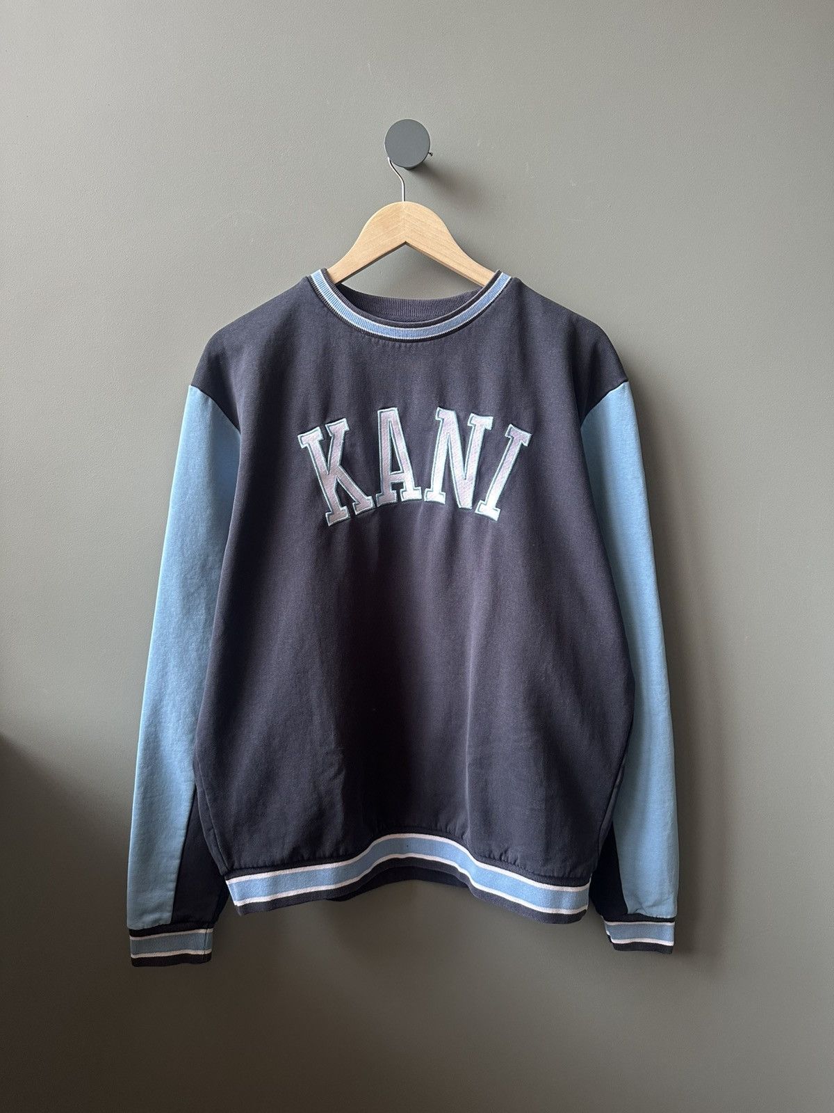 Karl Kani Vintage Karl Kani Y2K Logo Sweatshirt Size US S / EU 44-46 / 1 - 1 Thumbnail