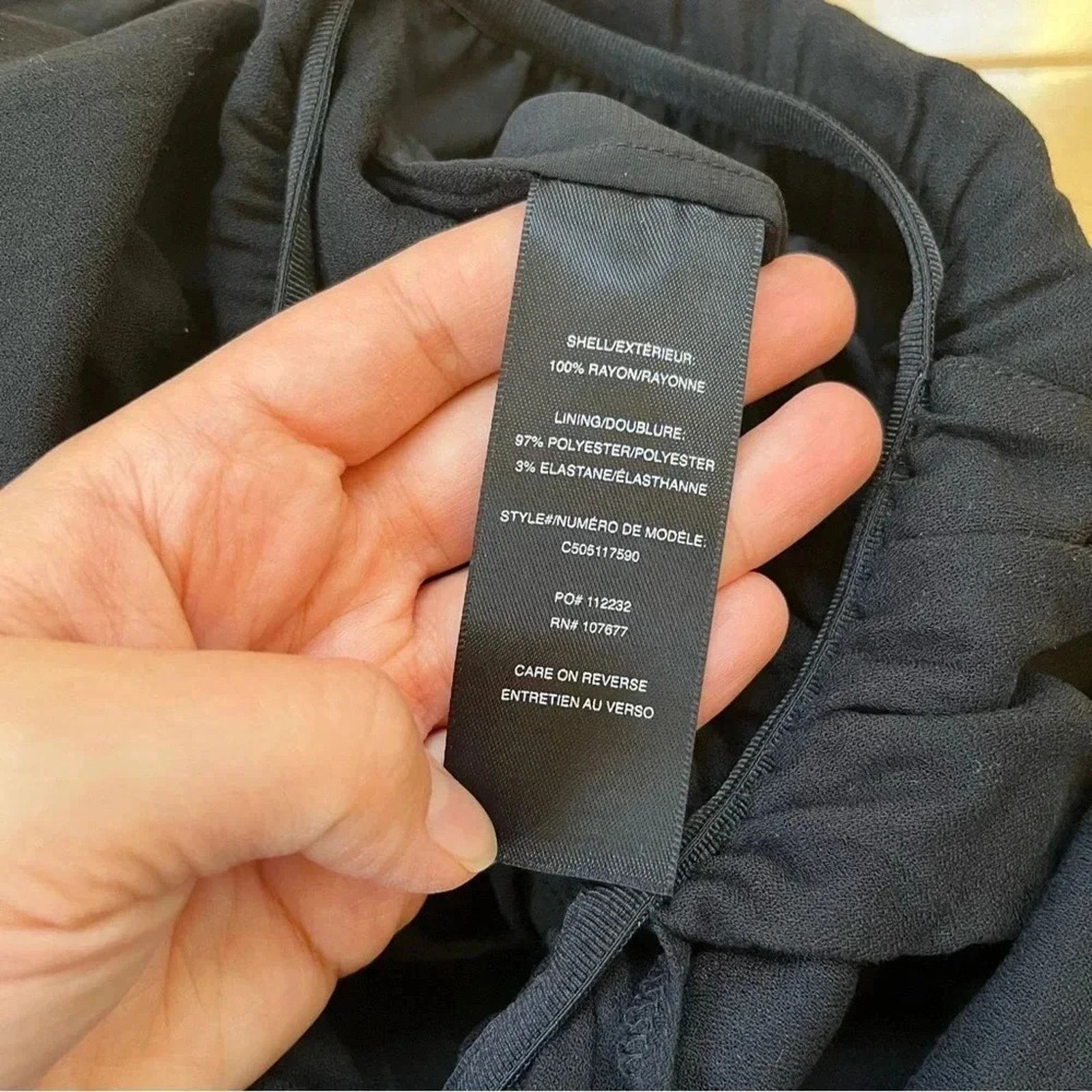 Alice + Olivia Alice + Olivia Romper Size 2 Black Zip Up Back V Neck Flowy Size 26" / US 2 / IT 38 - 4 Thumbnail