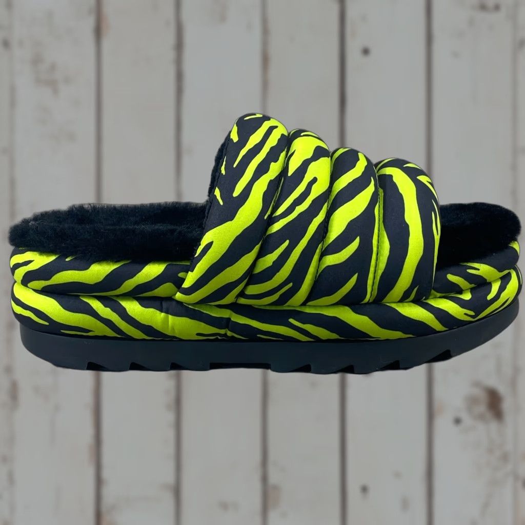 UGG Maxi Slide WMS 10 Casual Slides Lime Green Tiger Print Black Slip On Women Slipper Adult 10 Lime Green Black Tiger Print Slide