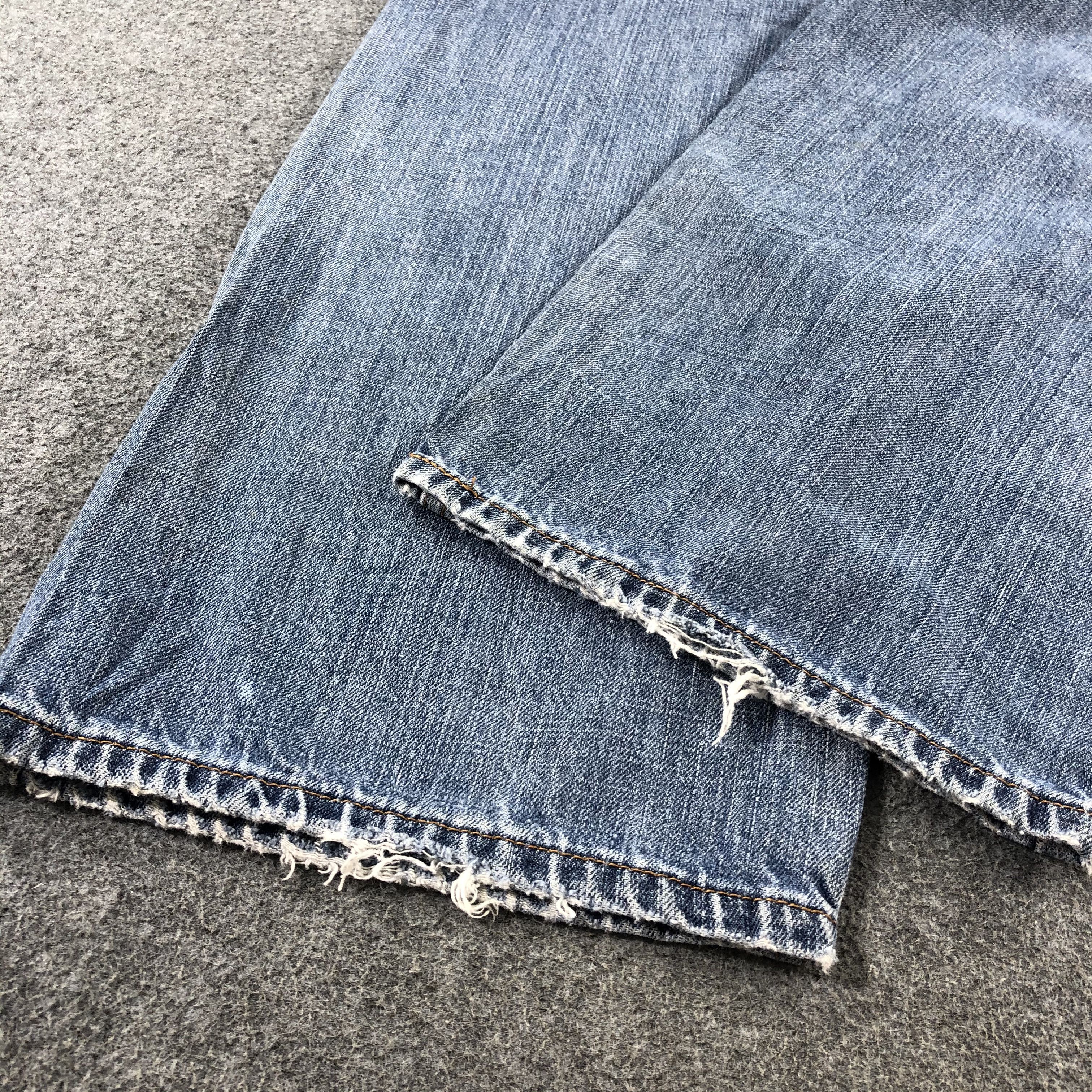 Levi's Vintage Blue Wash Levis 559 Jeans-J2459 Size US 37 - 6 Thumbnail