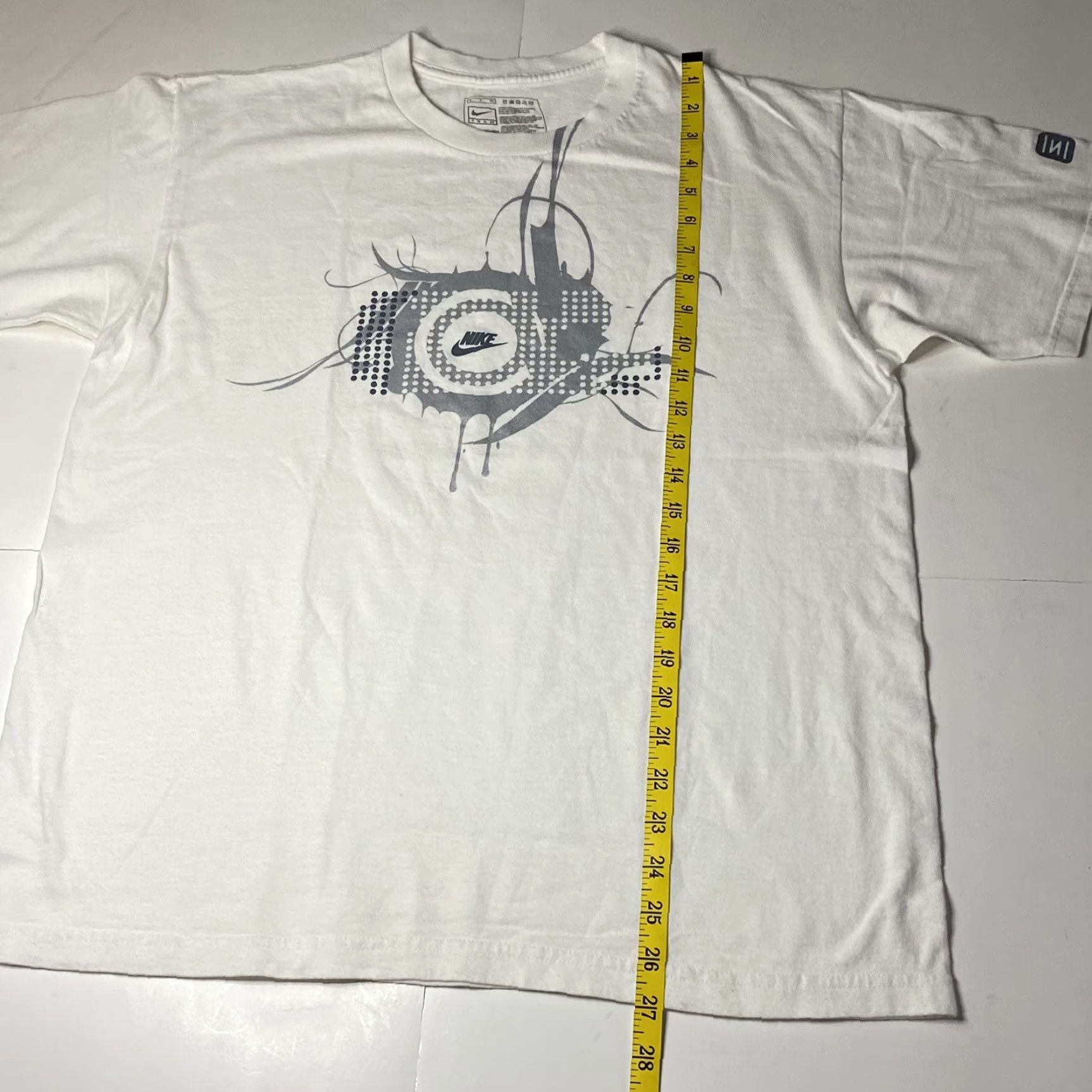 Nike VINTAGE Nike T Shirt Men’s White S Long Sleeve Logo Air Metal 1990s? Size US S / EU 44-46 / 1 - 7 Thumbnail