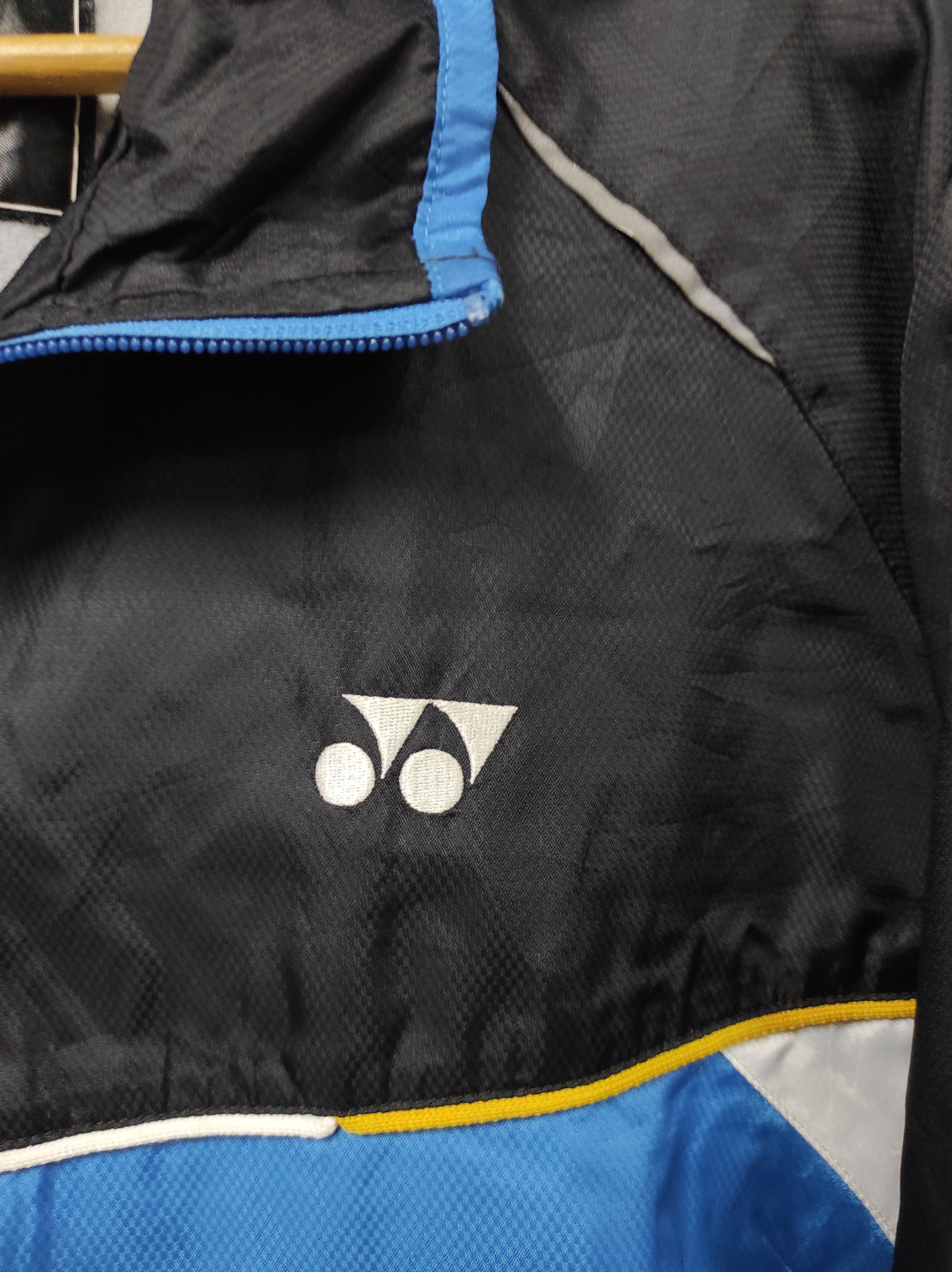 Japanese Brand YONEX HEAT MULTICOLOUR LIGHT JACKET HOODED Size US L / EU 52-54 / 3 - 4 Thumbnail