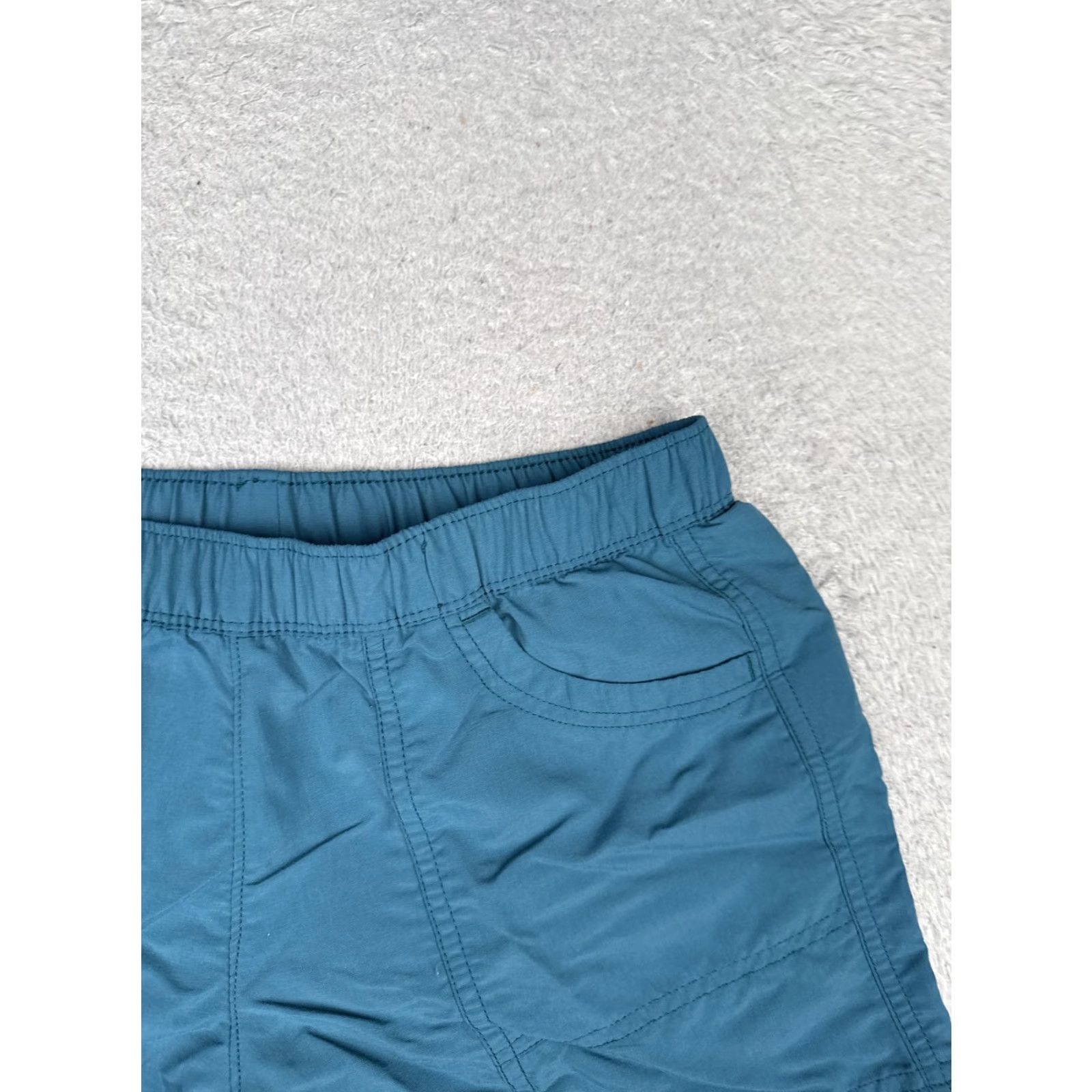 The North Face The North Face Shorts Womens Small Blue Athletic Outdoor Hiking Elastic Waist Pocketed Regular Size 28" / US 6 / IT 42 - 5 Thumbnail