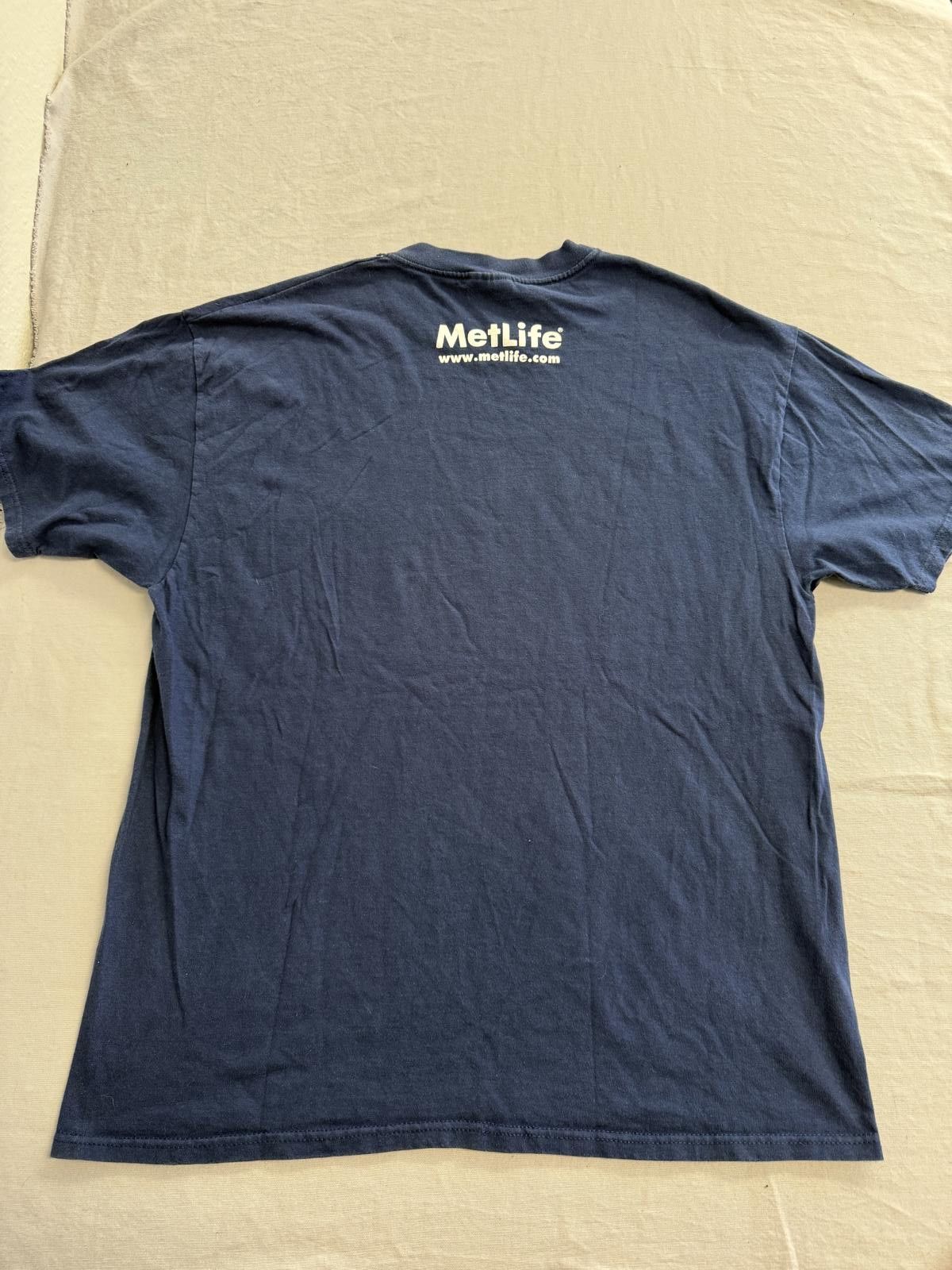 Hanes MetLife Stock T-shirt IPO Snoopy Charles Shulz Tee XL Size US XL / EU 56 / 4 - 2 Thumbnail