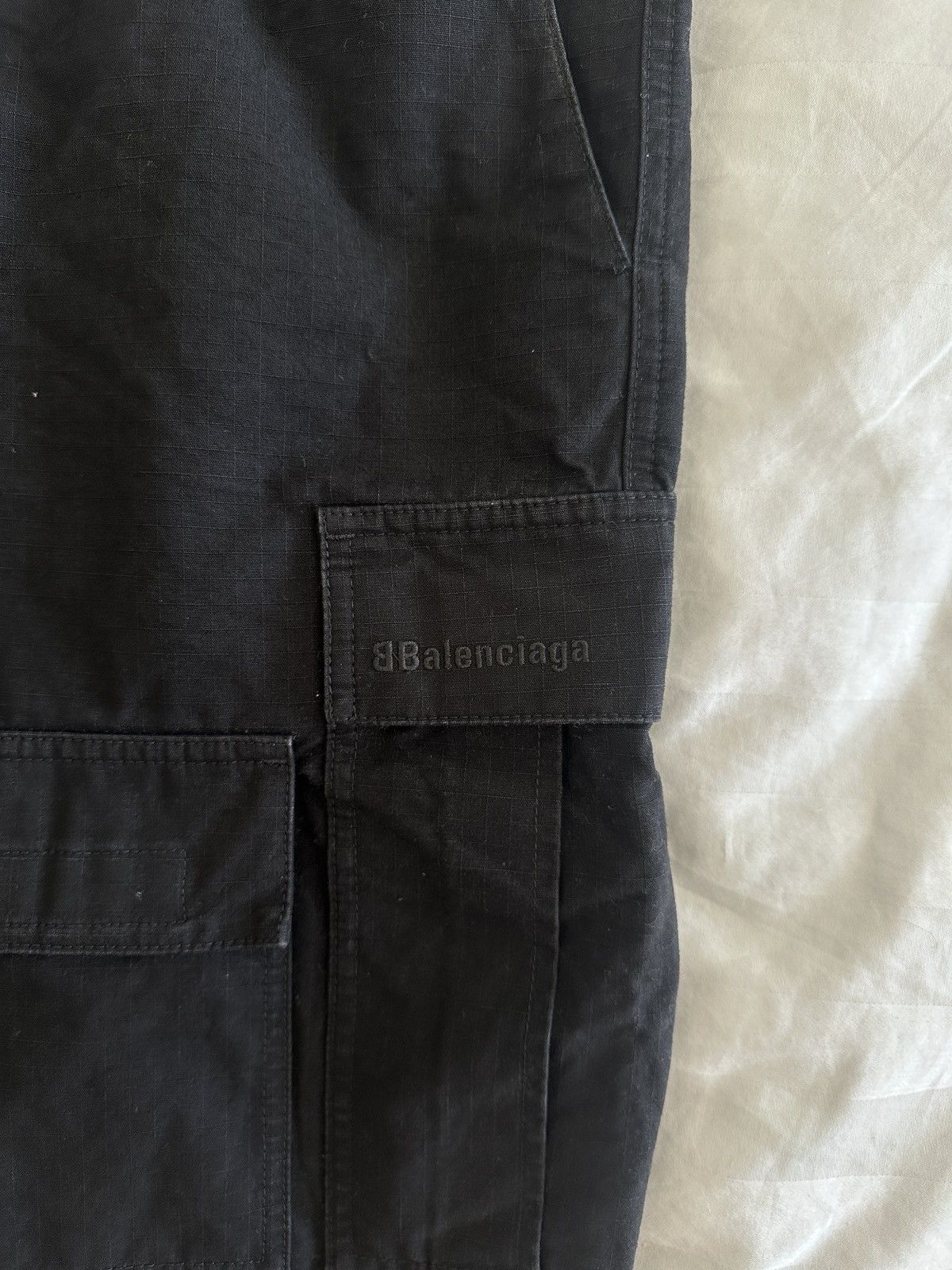 Balenciaga Balenciaga Cotton Ripstop Convertible Cargo Pants in Black Size US 26 / EU 42 - 8 Thumbnail
