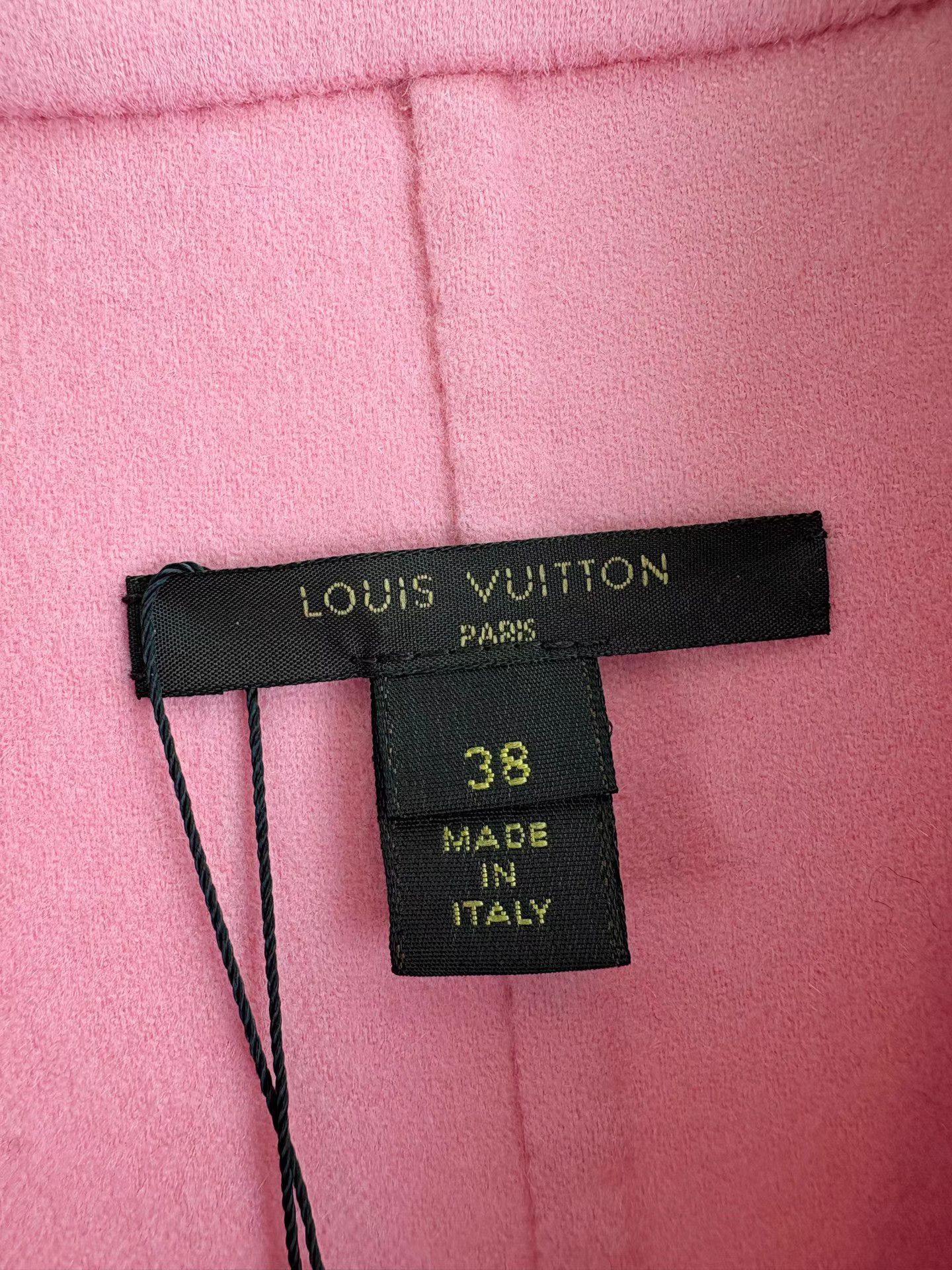 Louis Vuitton LOUIS VUITTON LV Runway Pink Wool Coat Size XS / US 0-2 / IT 36-38 - 4 Thumbnail