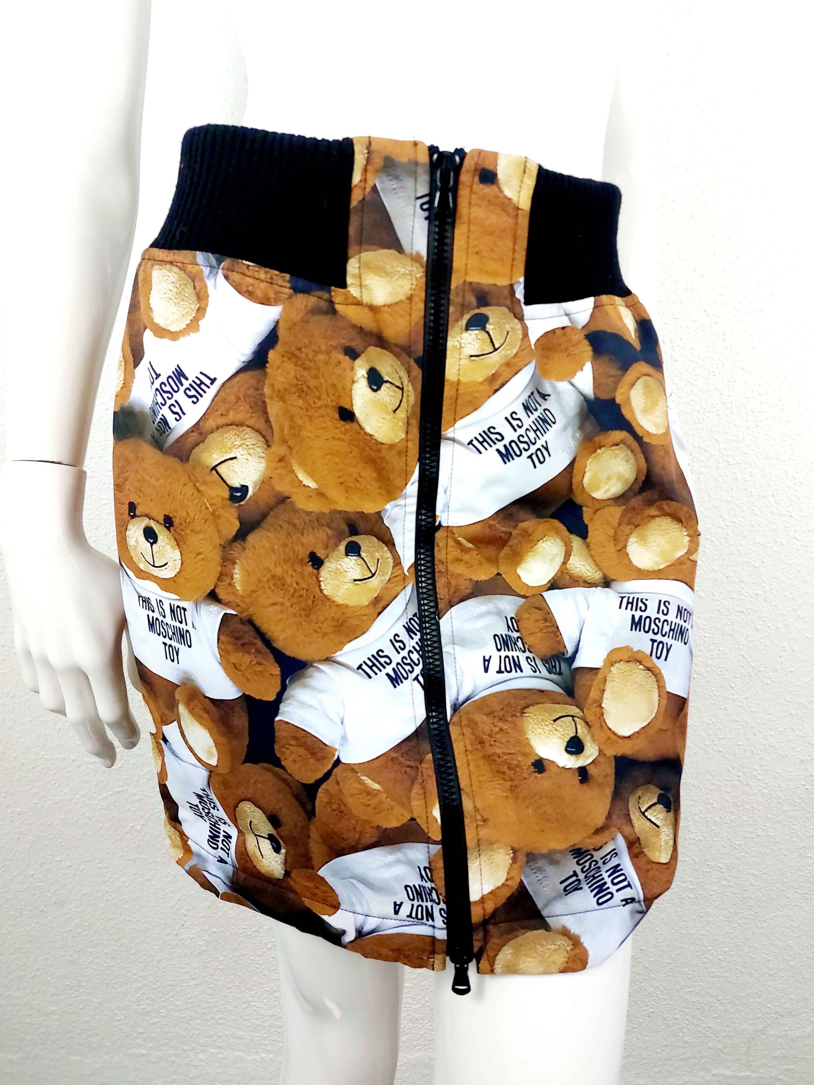 Moschino Couture „This is not a Moschino Toy” Bear Skirt