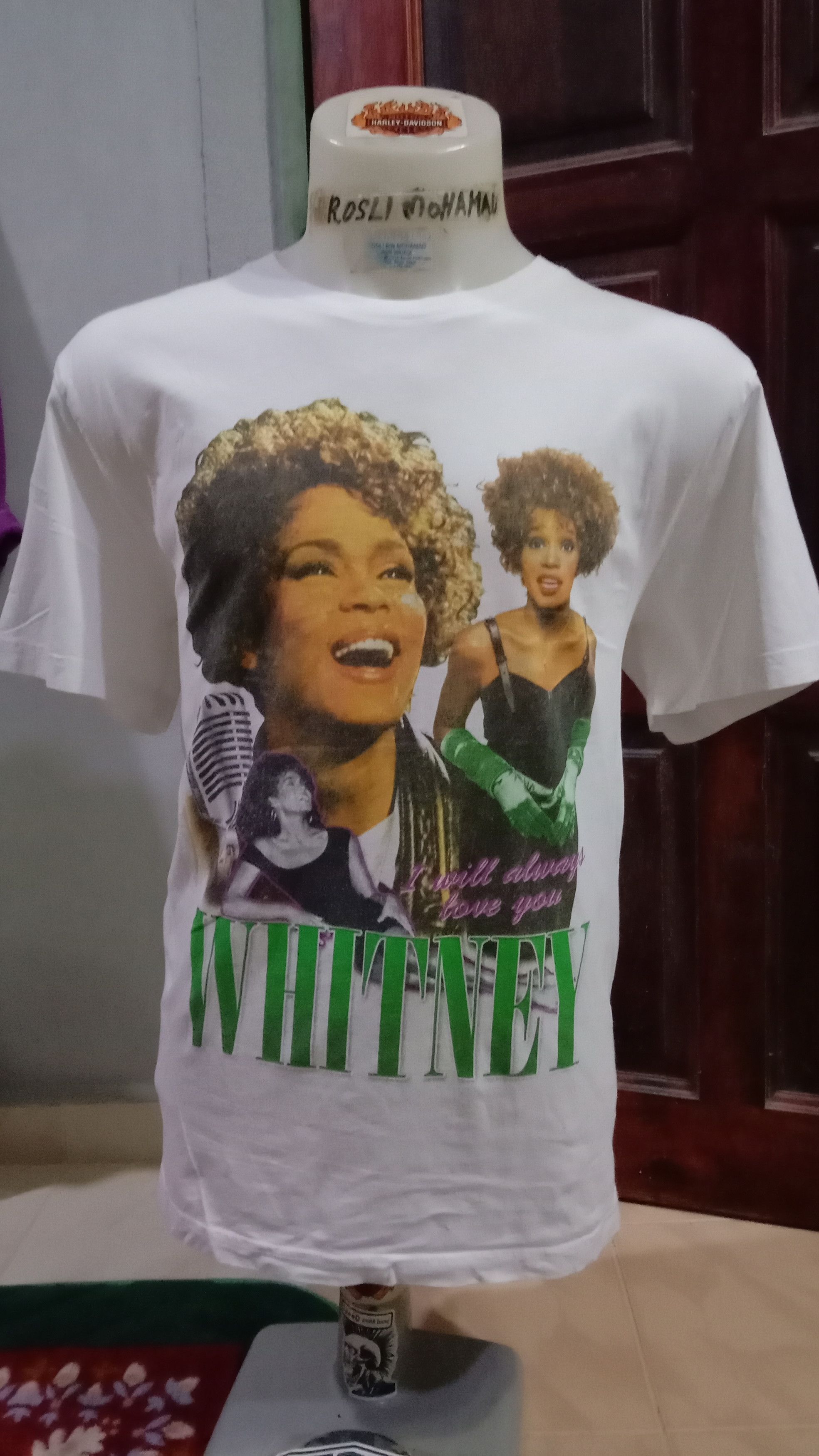 Band Tees Whitney Houston x H&M Size US L / EU 52-54 / 3 - 5 Thumbnail