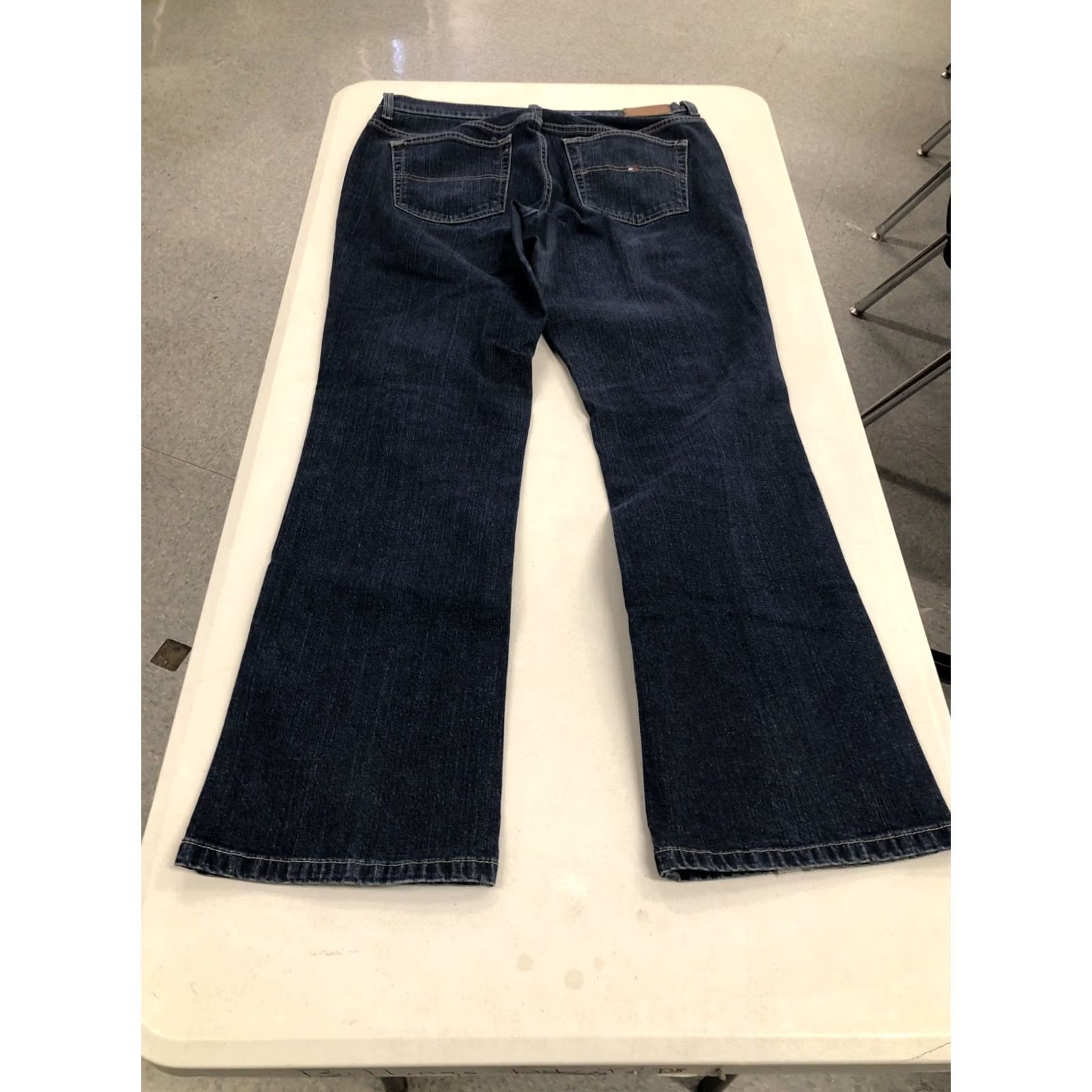 Tommy Hilfiger VINTAGE Tommy Hilfiger Jeans Dark Wash 32x30 Regular 12R Stretch Boot Hipster Womens Jeans Size 34" / US 12 / IT 48 - 4 Thumbnail
