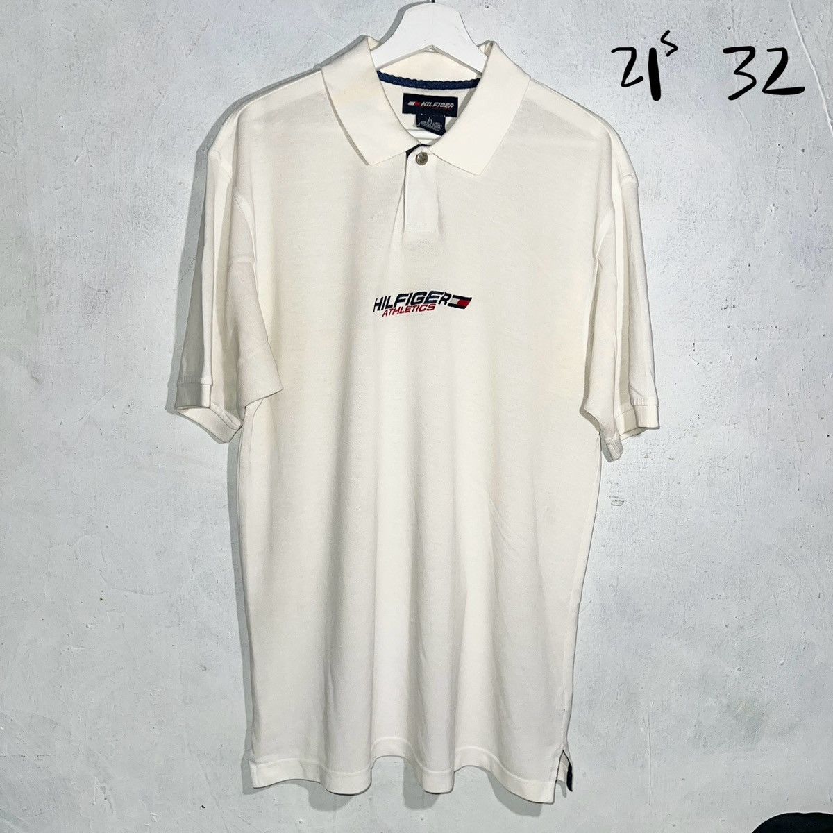 Tommy Hilfiger × Vintage Vintage Tommy Hilfiger athletic polo shirt large 22x32 Size US L / EU 52-54 / 3 - 1 Thumbnail