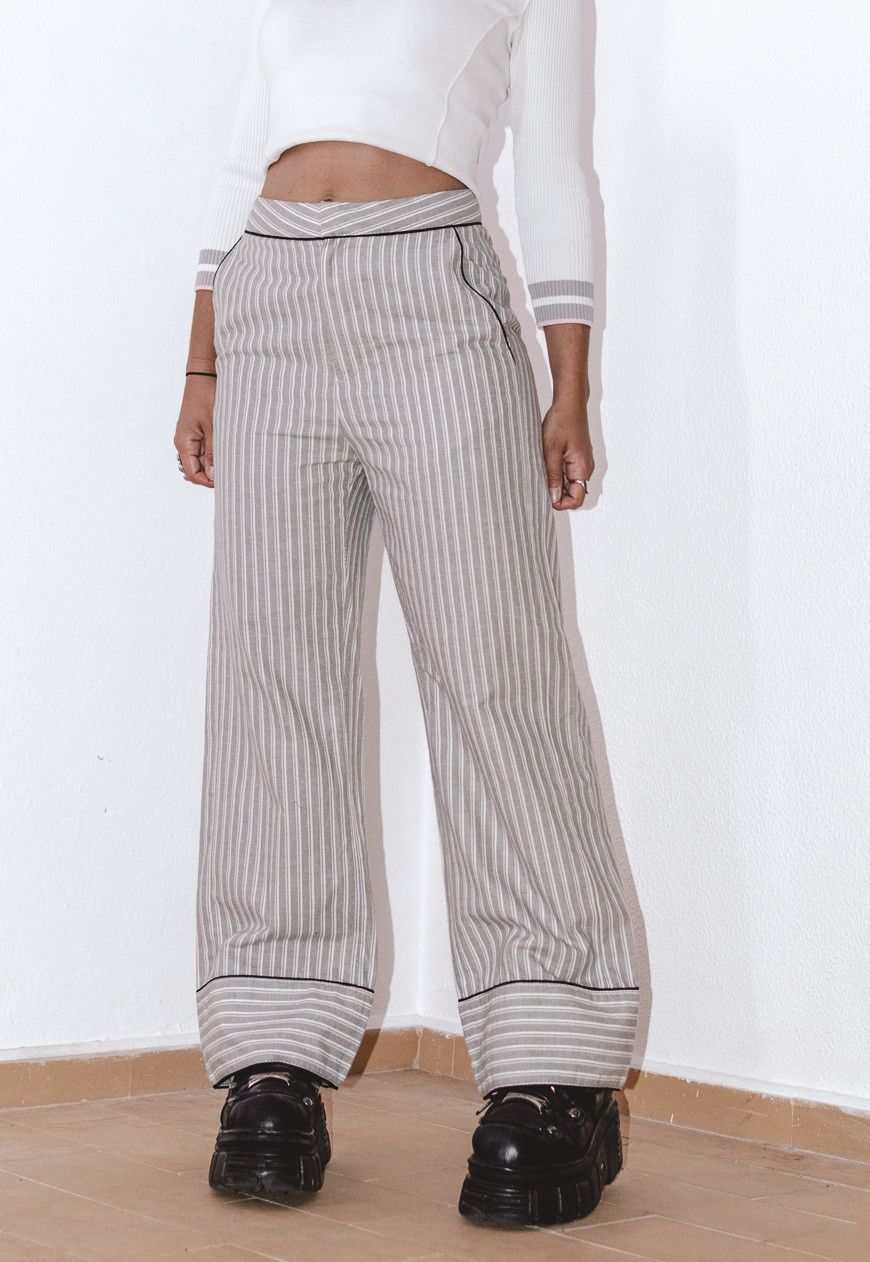 image of Maison Margiela 2000S Margiela Palazzo Contemporary High Waisted Pants in Grey, Women's (Size 27)