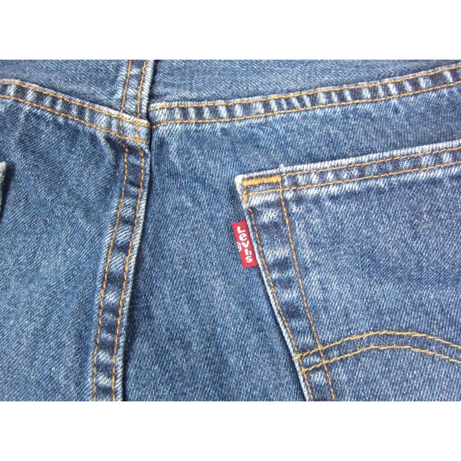 Levi's VINTAGE Levi's 501 Jeans Men Medium Wash 36x30 Blue Button Fly Denim Pants 90s Size US 36 / EU 52 - 4 Thumbnail