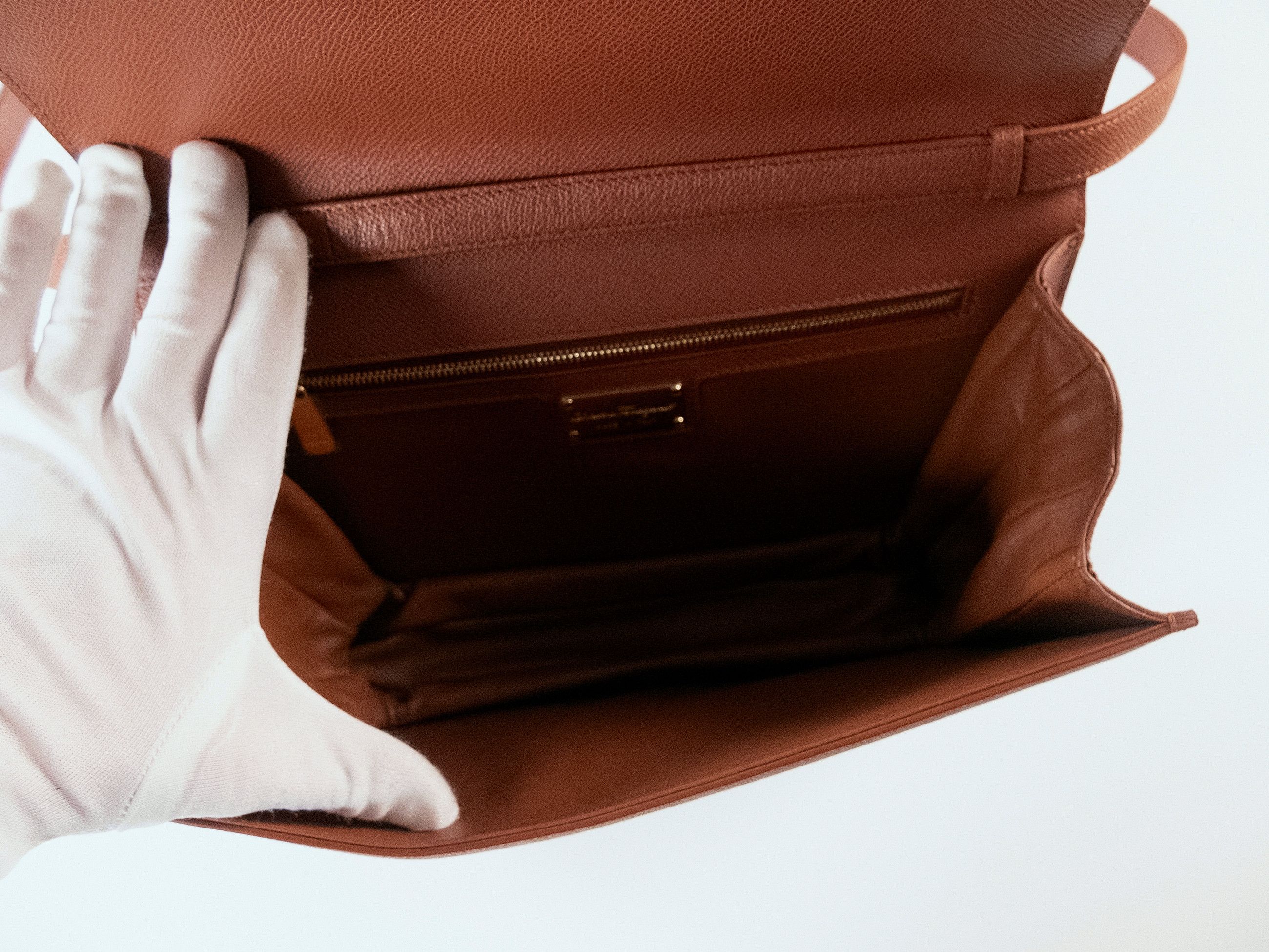 Salvatore Ferragamo SALVATORE FERRAGAMO Miss Vara Siena tan brown shoulder bag Size ONE SIZE - 9 Thumbnail