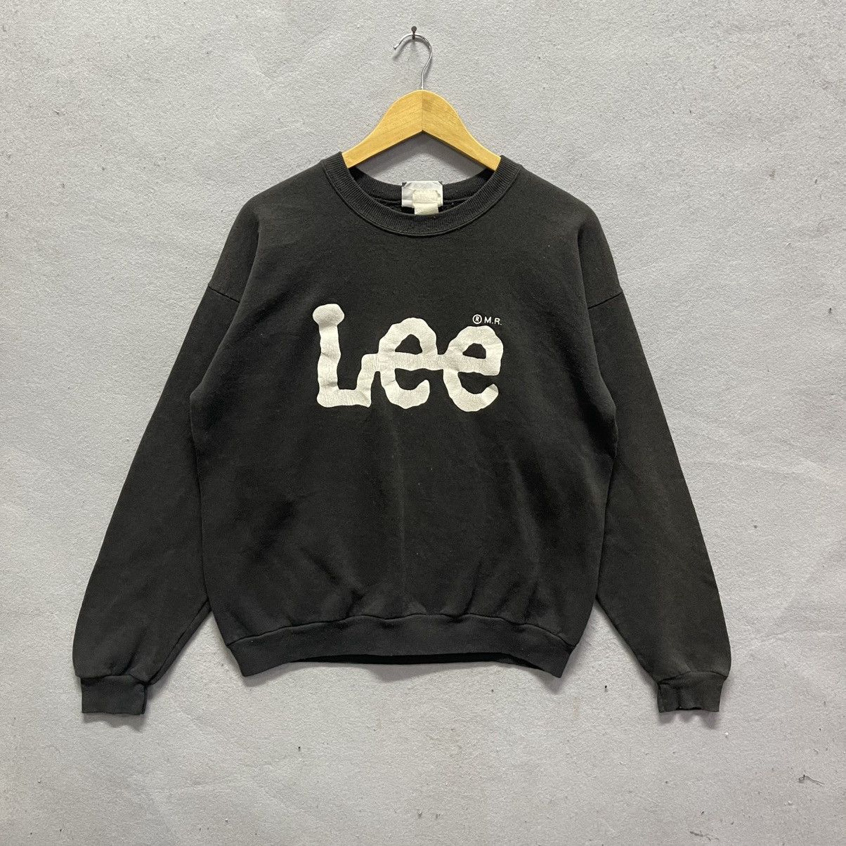 Lee Vintage Lee Big Logo Crewneck Sweatshirt Black Made in USA Size US L / EU 52-54 / 3 - 1 Thumbnail