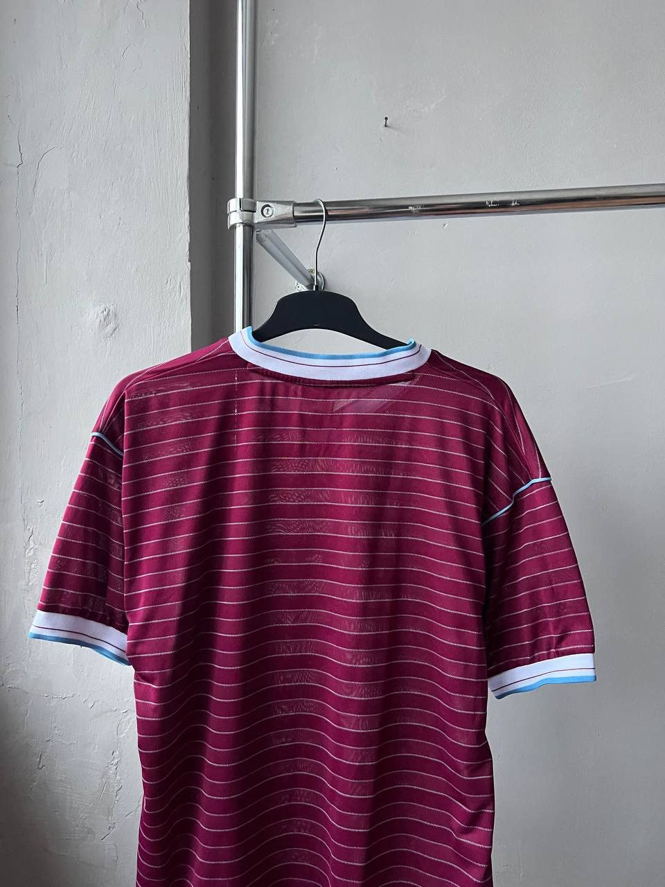 Vintage 1986 WEST HAM UNITED RETRO REMAKE SOCCER JERSEY SHIRT XL Size US XL / EU 56 / 4 - 12 Thumbnail